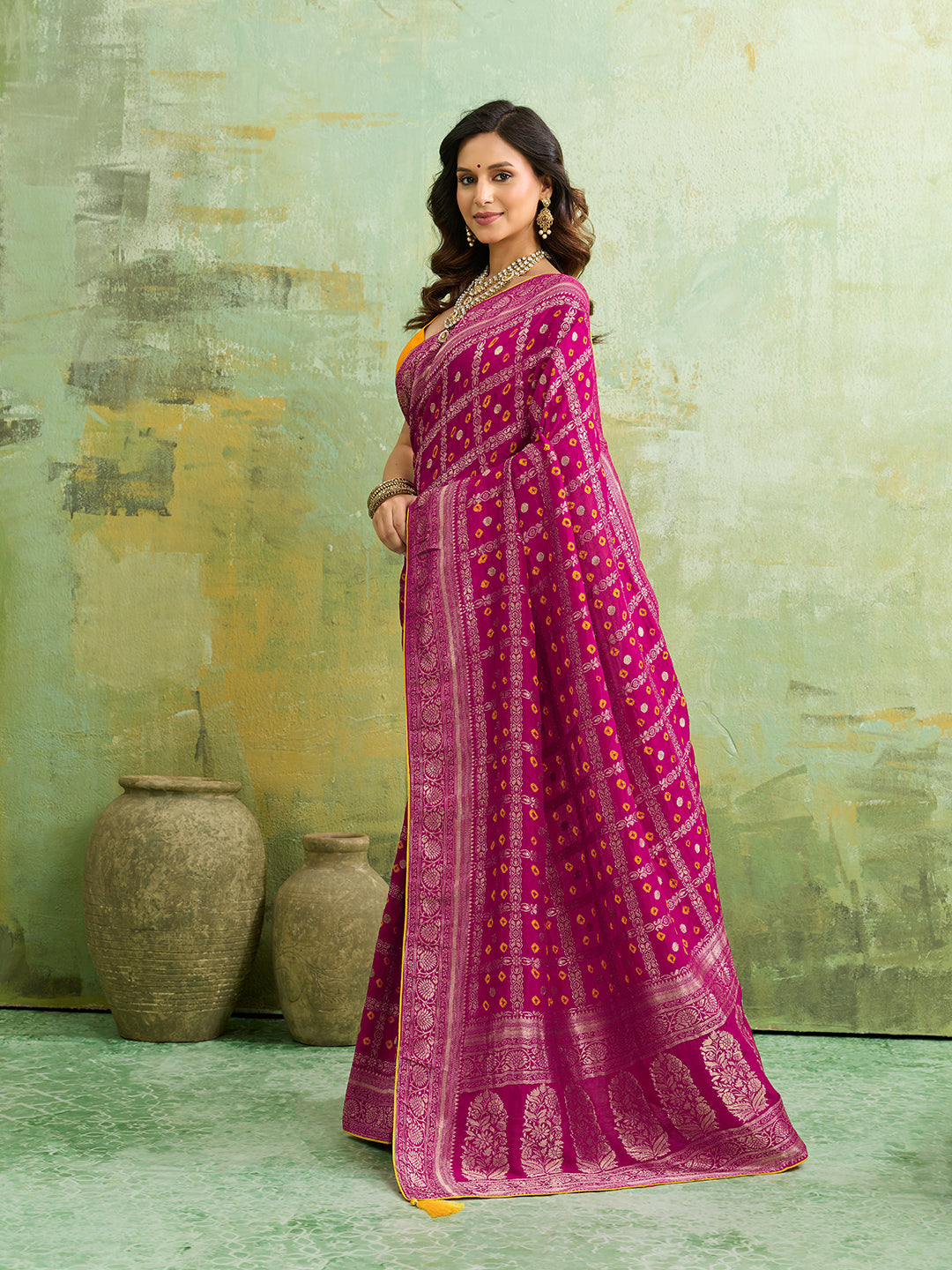 Buy New Royal Bandhani Saree with Elegant Zari Weaving KcPc