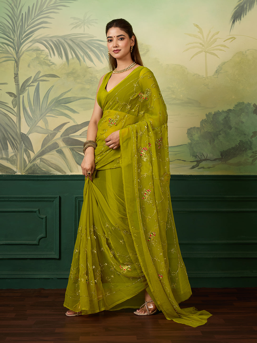 KcPc Designer Chiffon Saree with Traditional Look & Cutdana Work