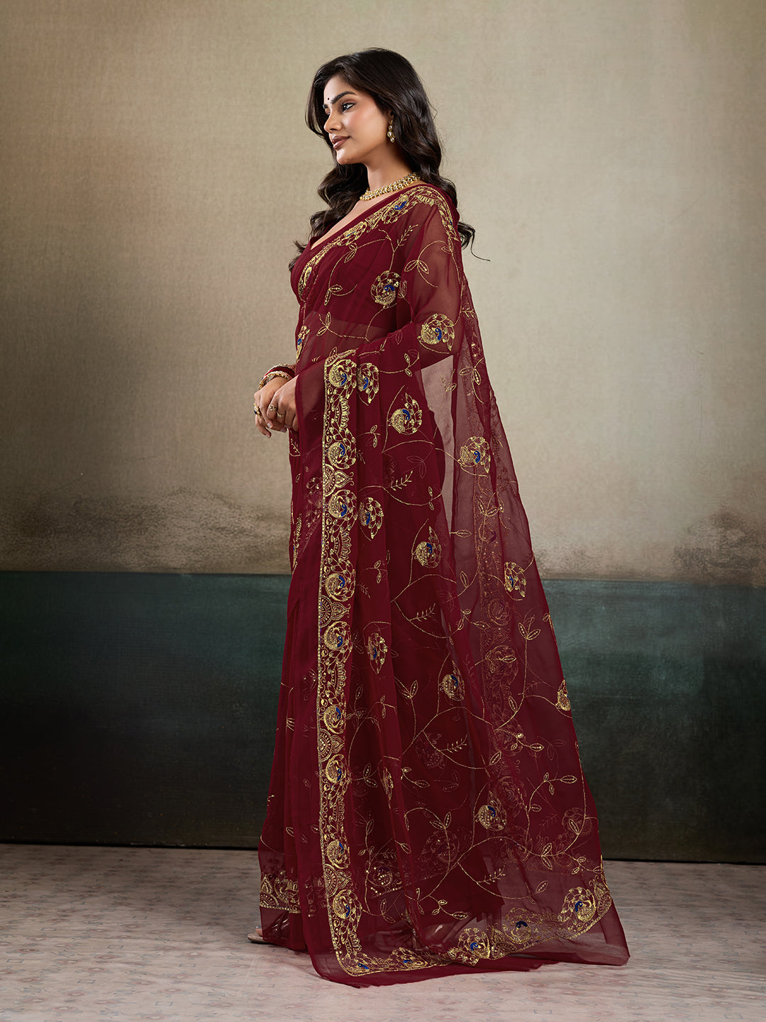 Buy Designer Saree With Handcrafted Aari Tari Work