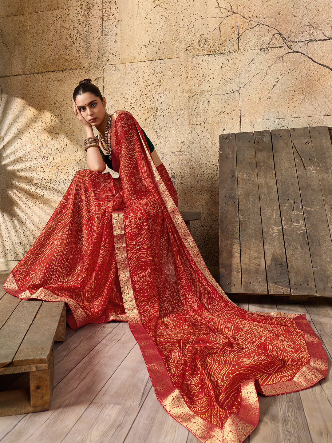 chiffon saree in bandhani style under 500