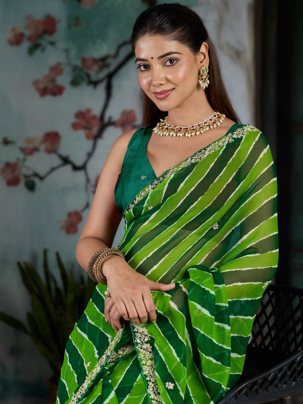 KcPc Beautiful Georgette Leheriya Style Saree with Peturn Work SWA