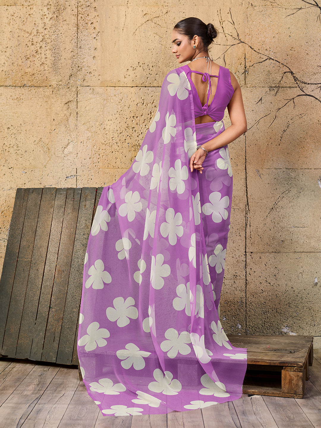 Georgette Flower Printed Style Saree for causal wear under 1000