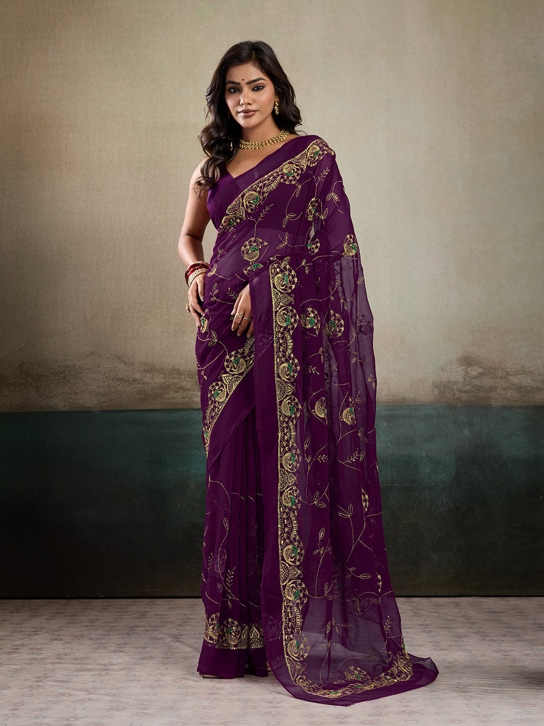 Buy Traditional Style WithHandcrafted Aari tari Work