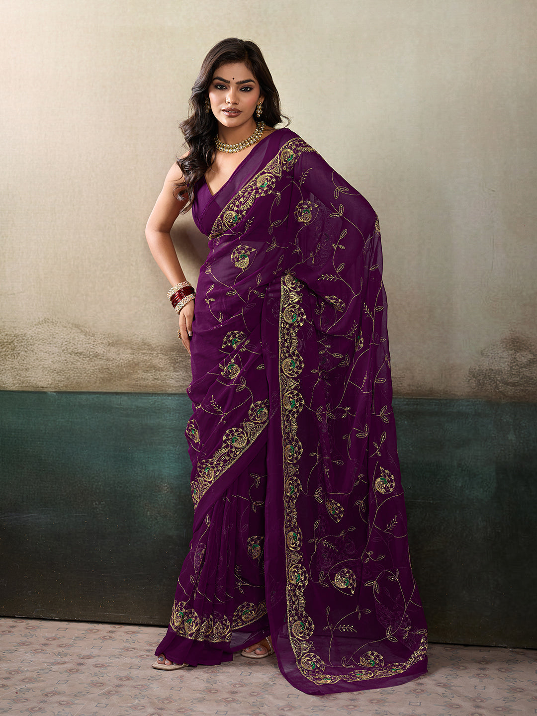 Buy Traditional Style WithHandcrafted Aari tari Work