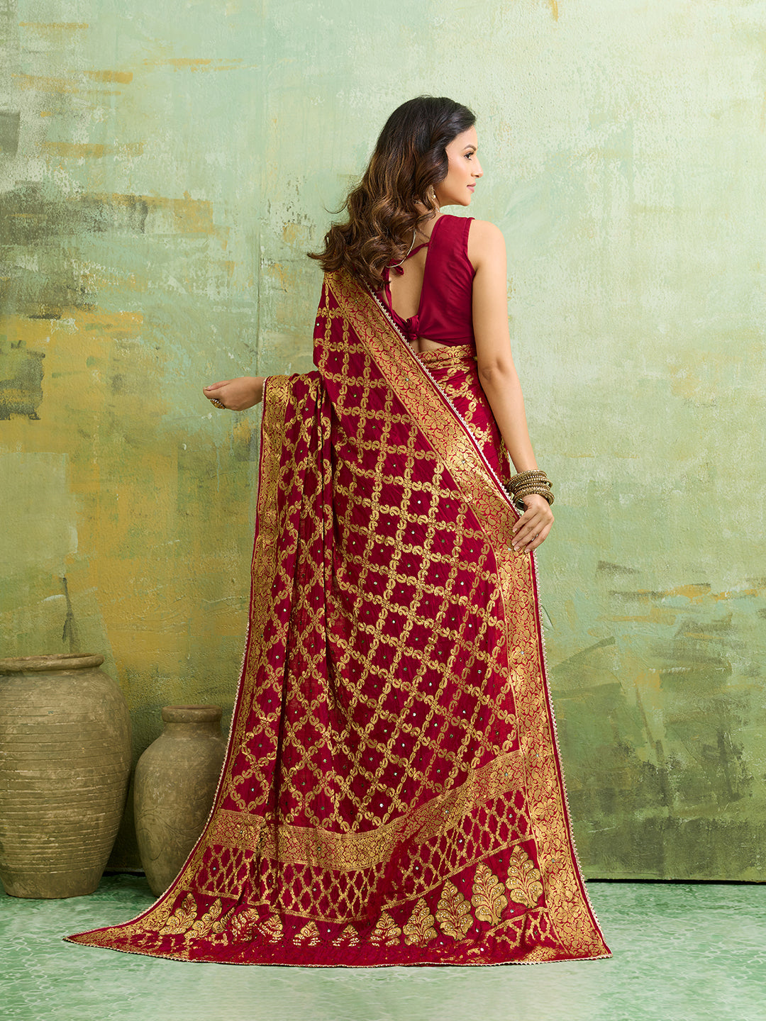 trending mirror work saree in bandhani pattern