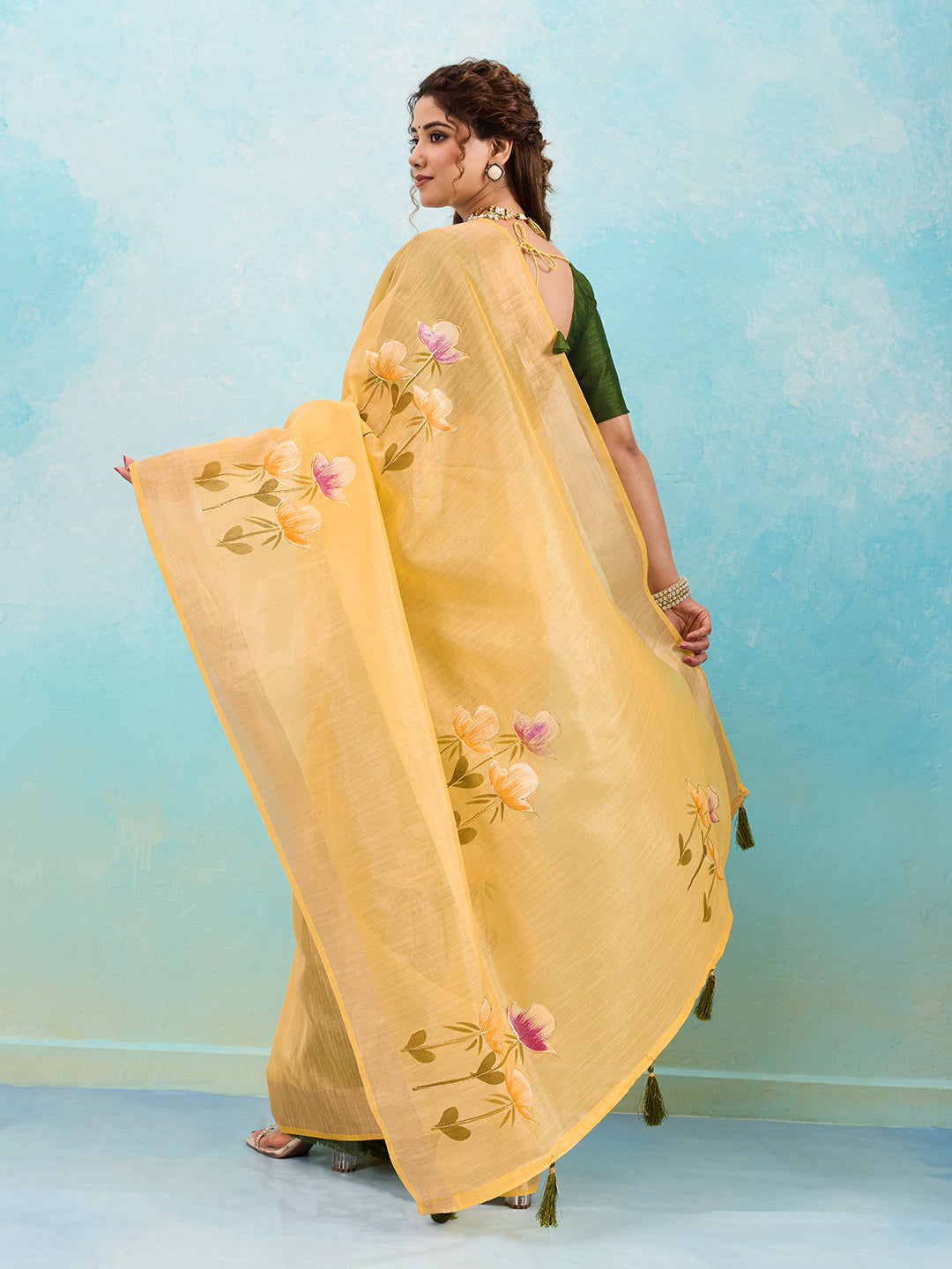 Buy Printed Saree Wih Casual Wear