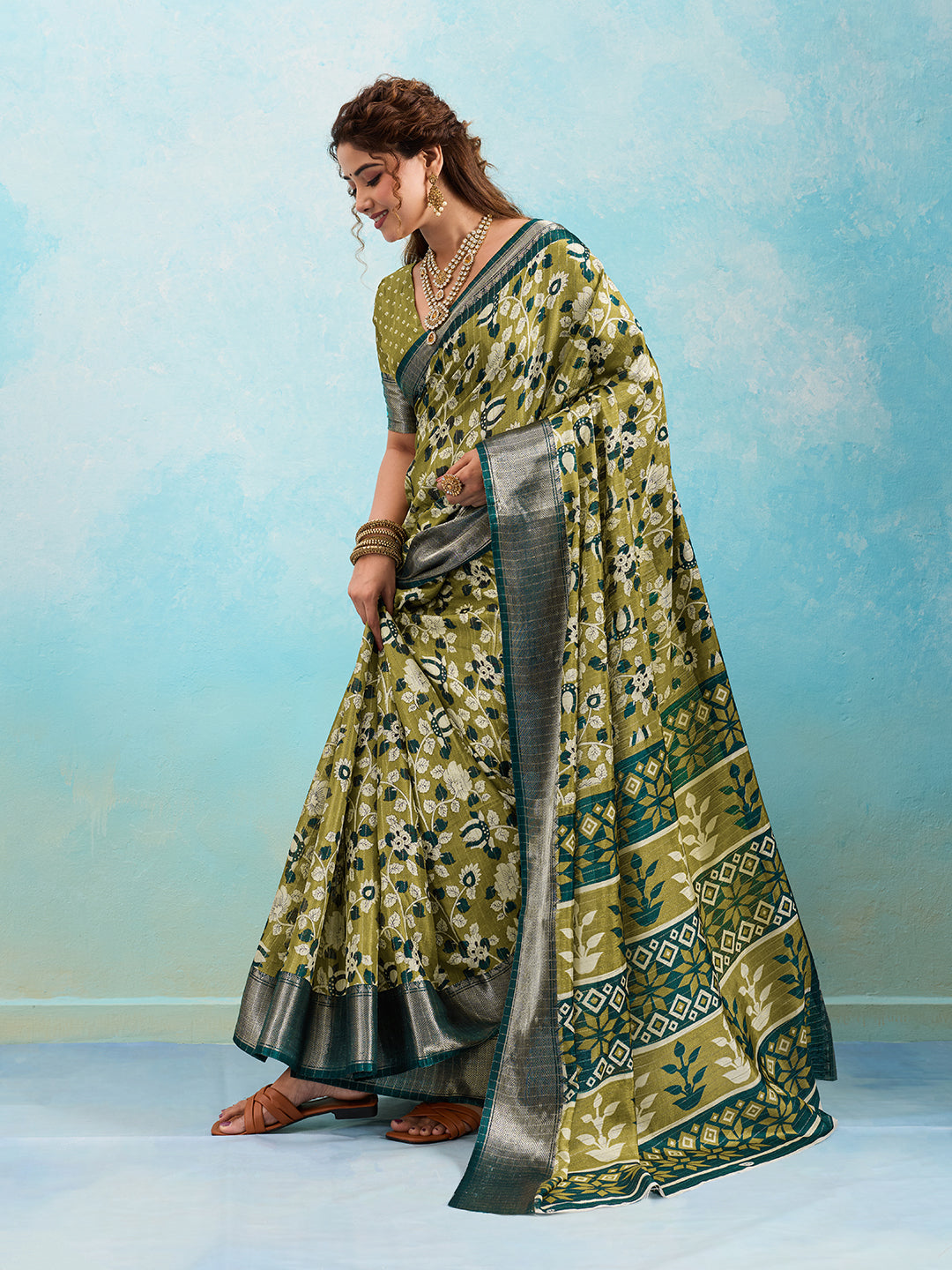 Buy Printed Style With Zari border