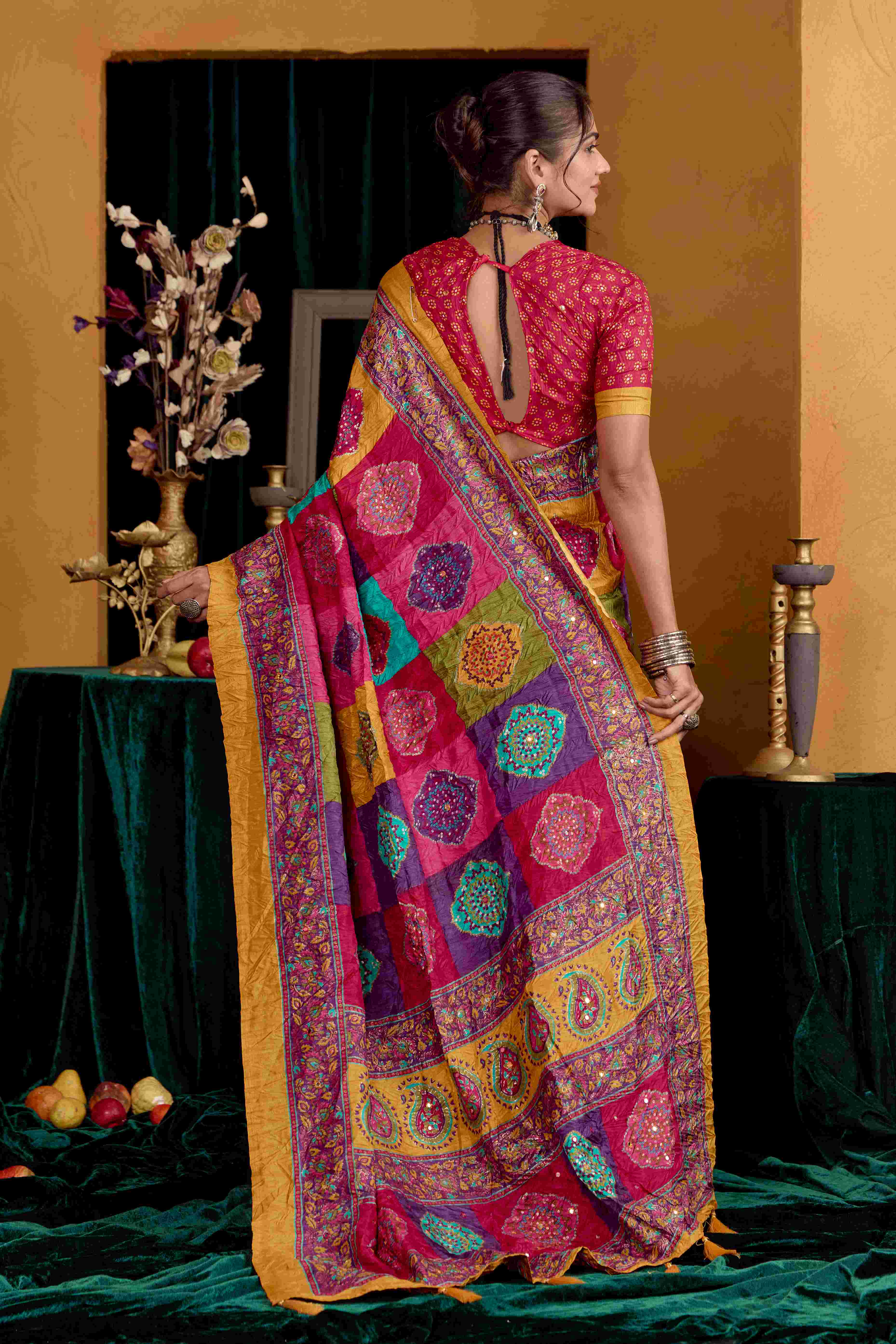 KcPcElegant Pashmina Silk Saree with Beautiful Pashmina Style Foil Print