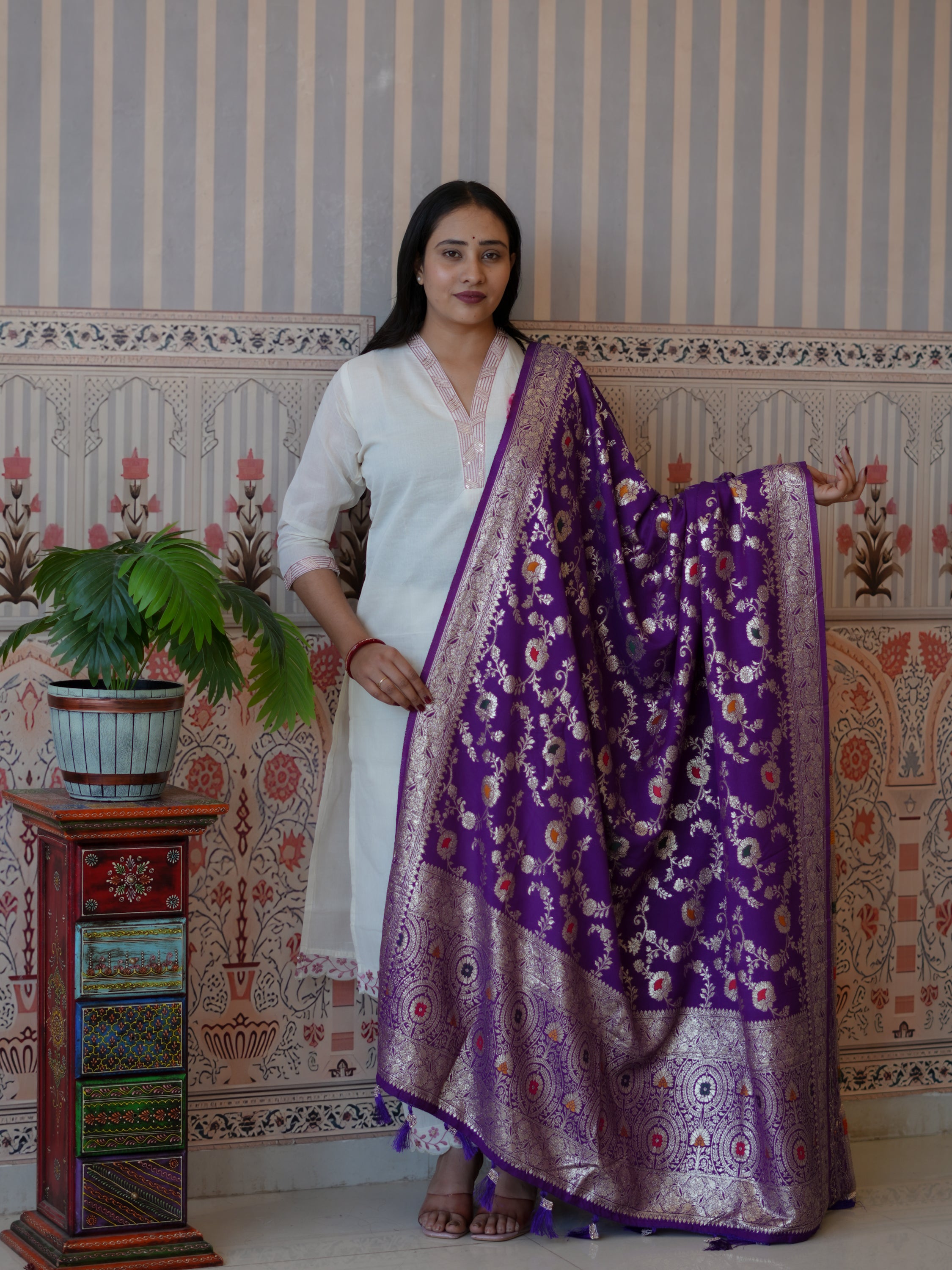 Buy Traditional Banarasi Style Dola Silk Dupatta Kcpc