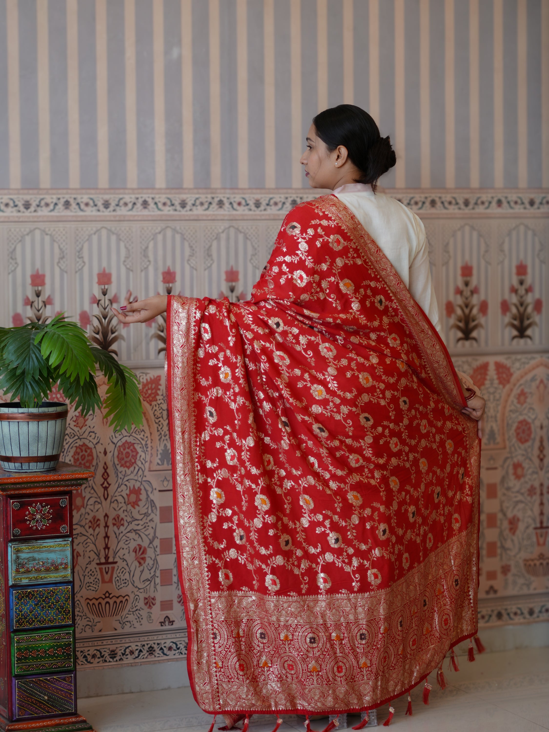 Buy Traditional Banarasi Style Dola Silk Dupatta Kcpc