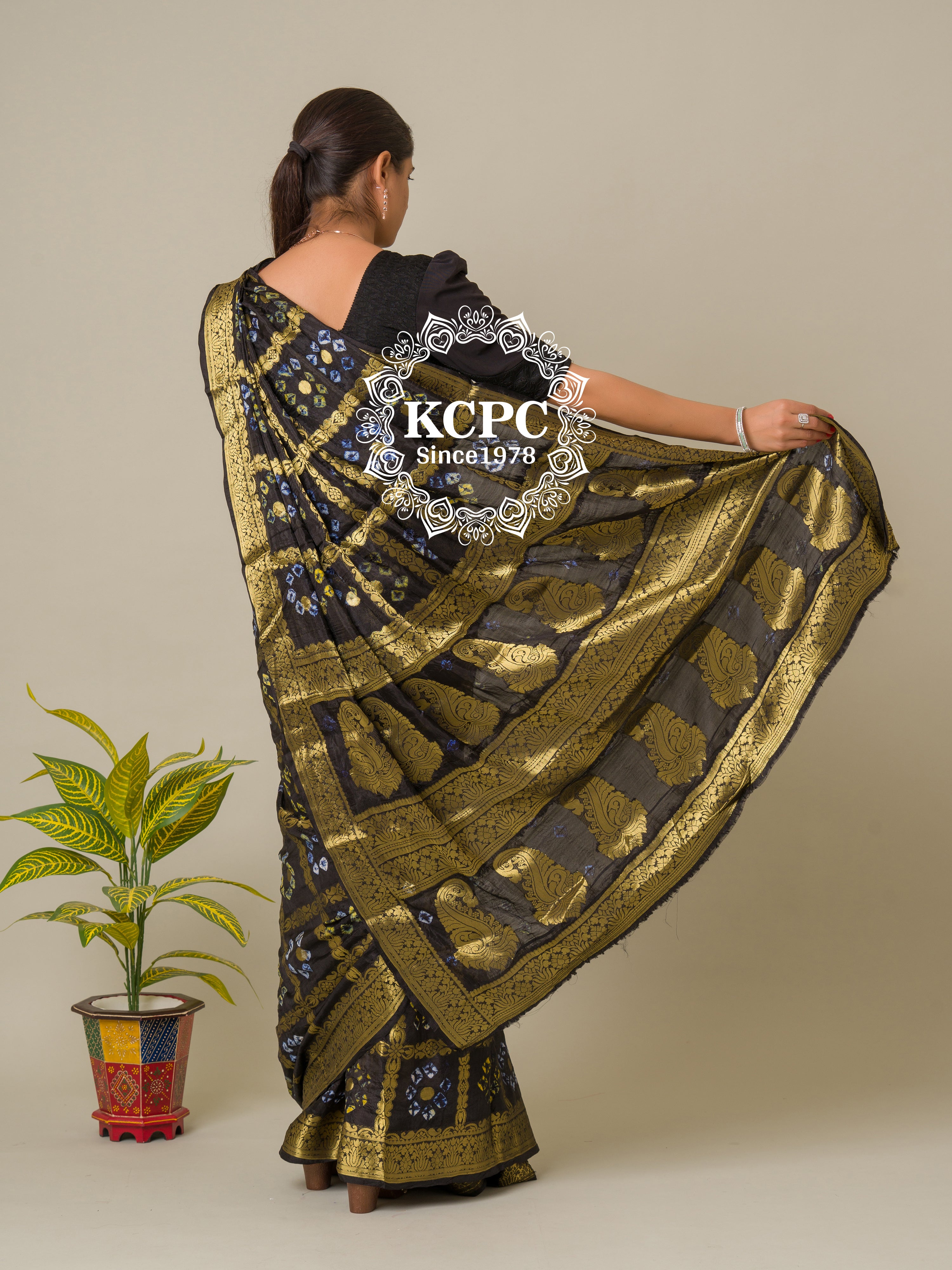 Handmade Bandhani With Zari Weaving saree