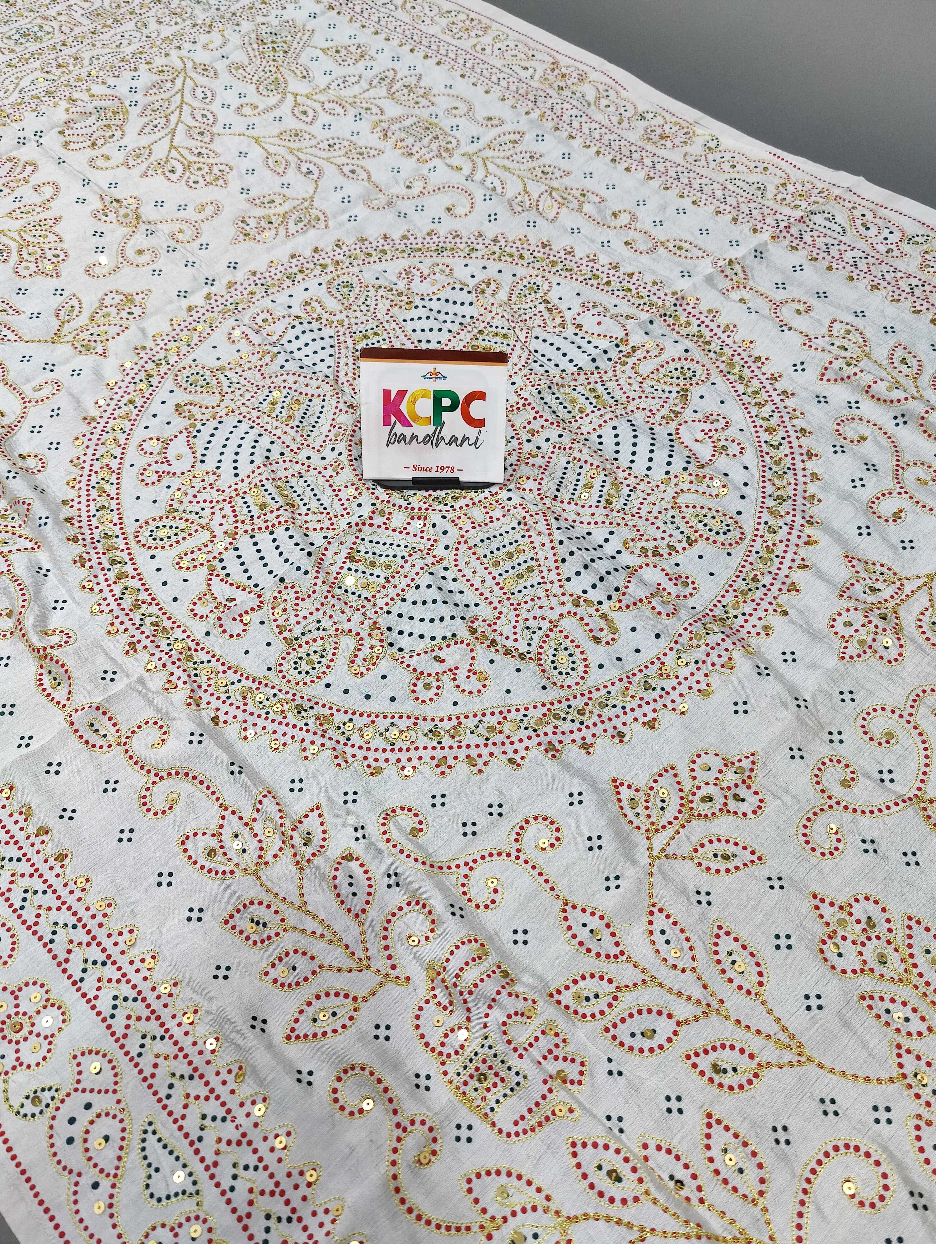 KcPc Latest New Rajasthani Traditional Aara Tari Dupatta JTW White