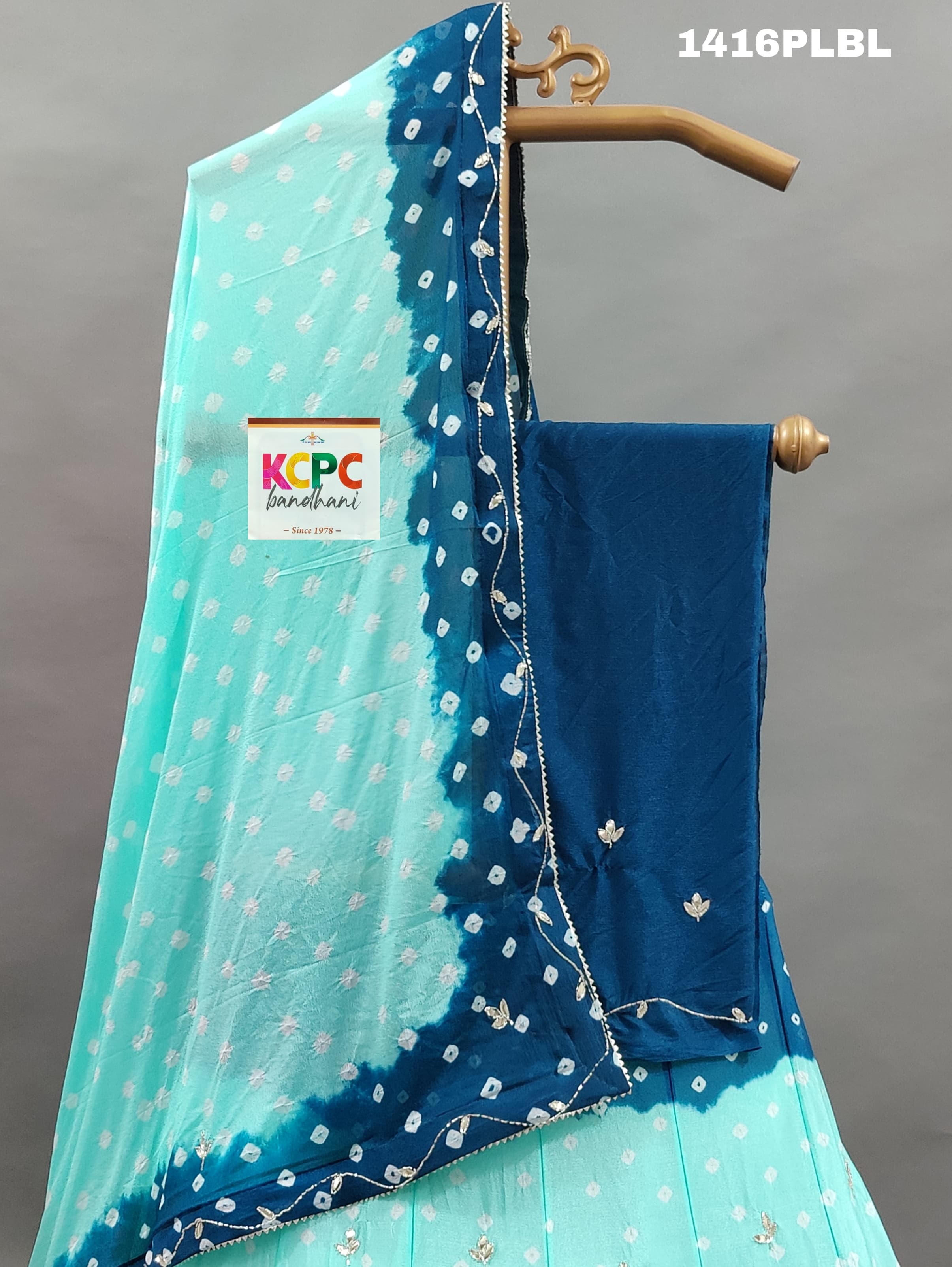 Double Shade Bandhani Cutdana work Lehenga