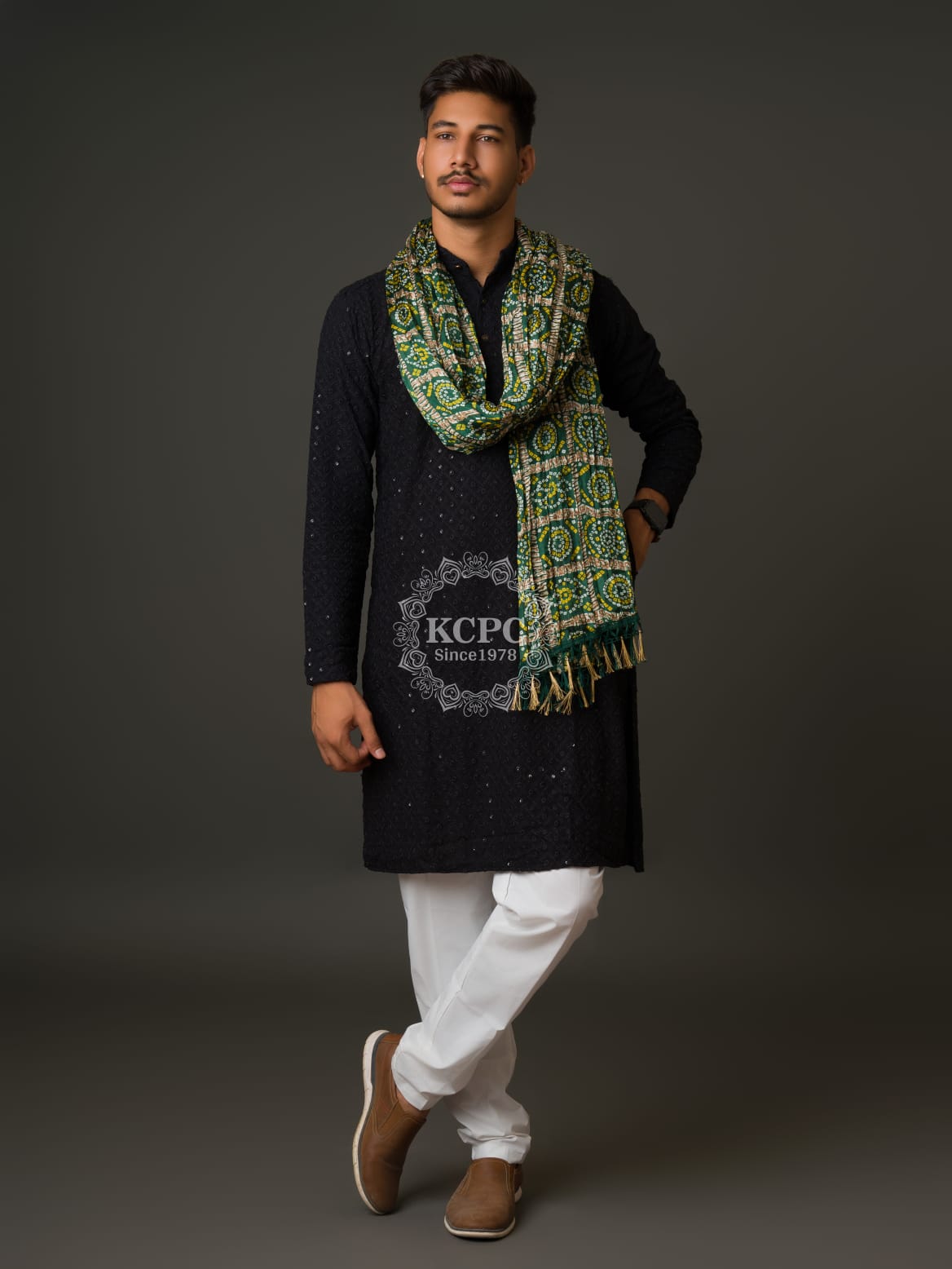 KcPc New Style Bhandhej Chinon Mens DupattaRAY