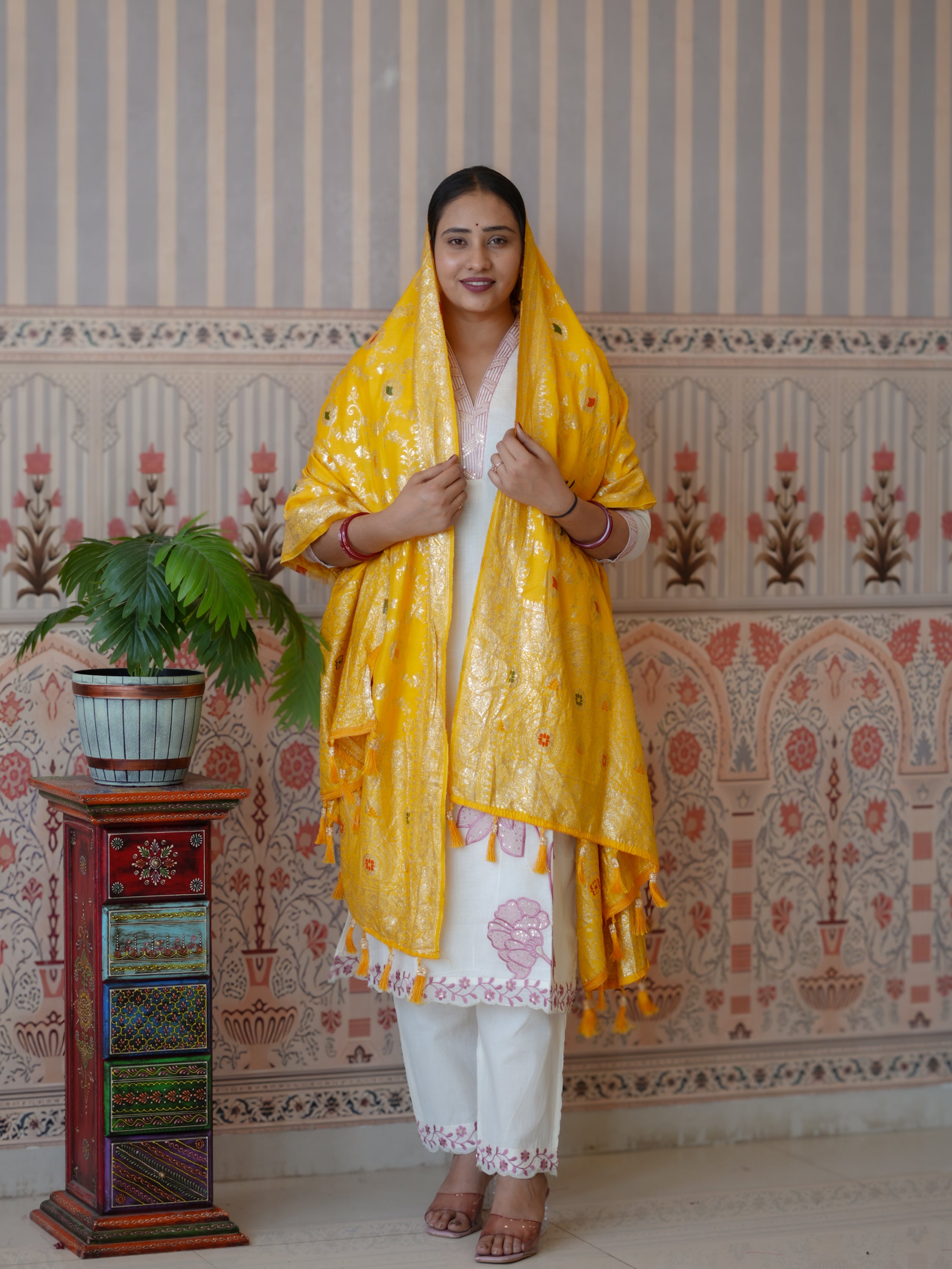 Buy Traditional Banarasi Style Dola Silk Dupatta Kcpc