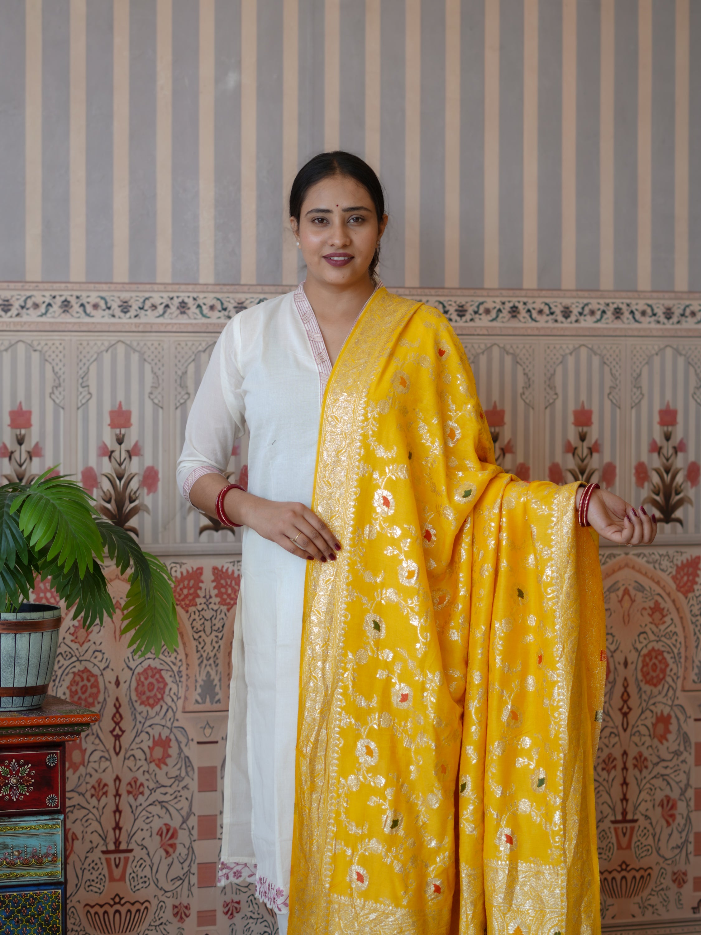 Buy Traditional Banarasi Style Dola Silk Dupatta Kcpc