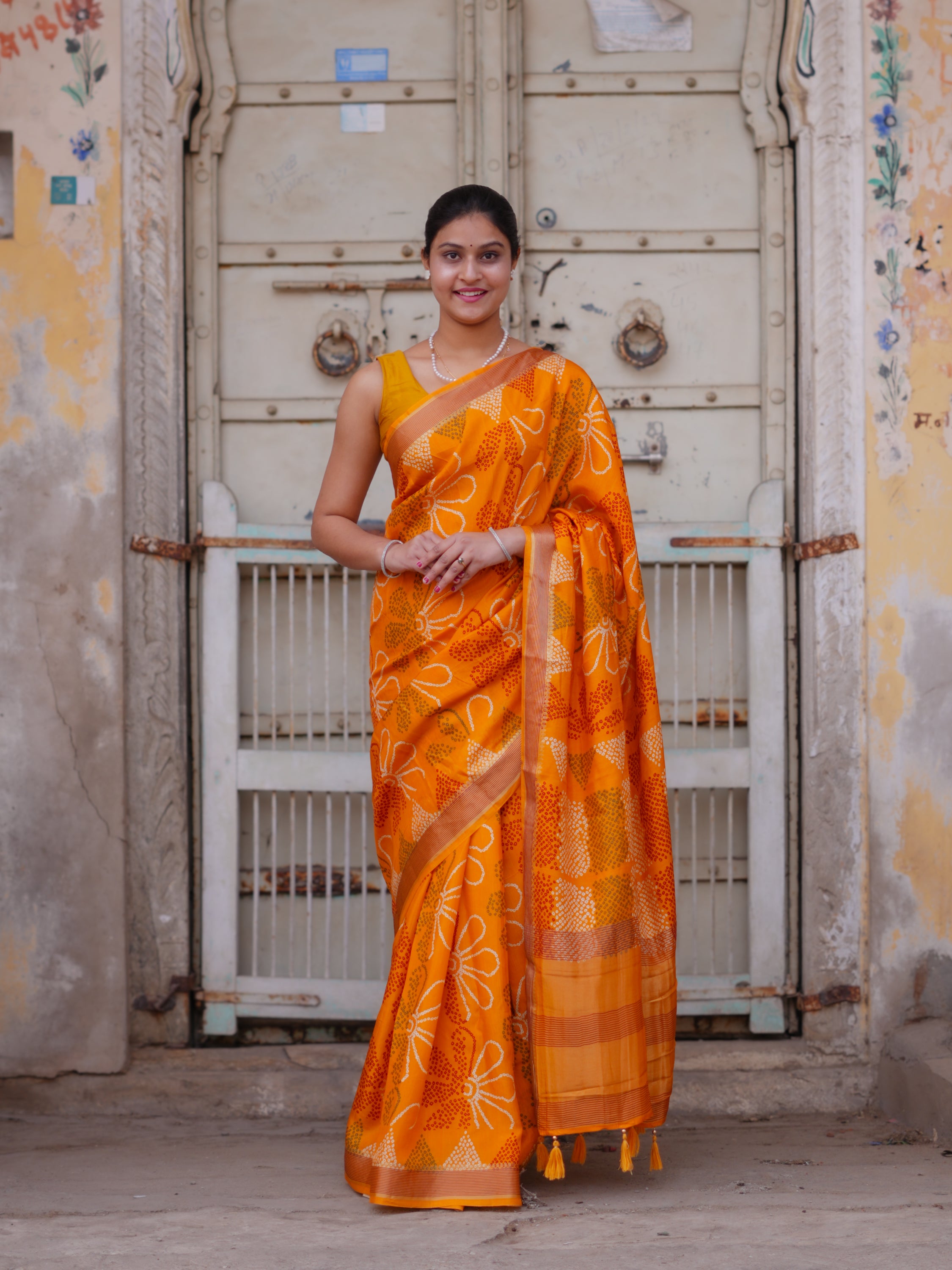 Buy New Elegant Banarasi Style Saree KcPc