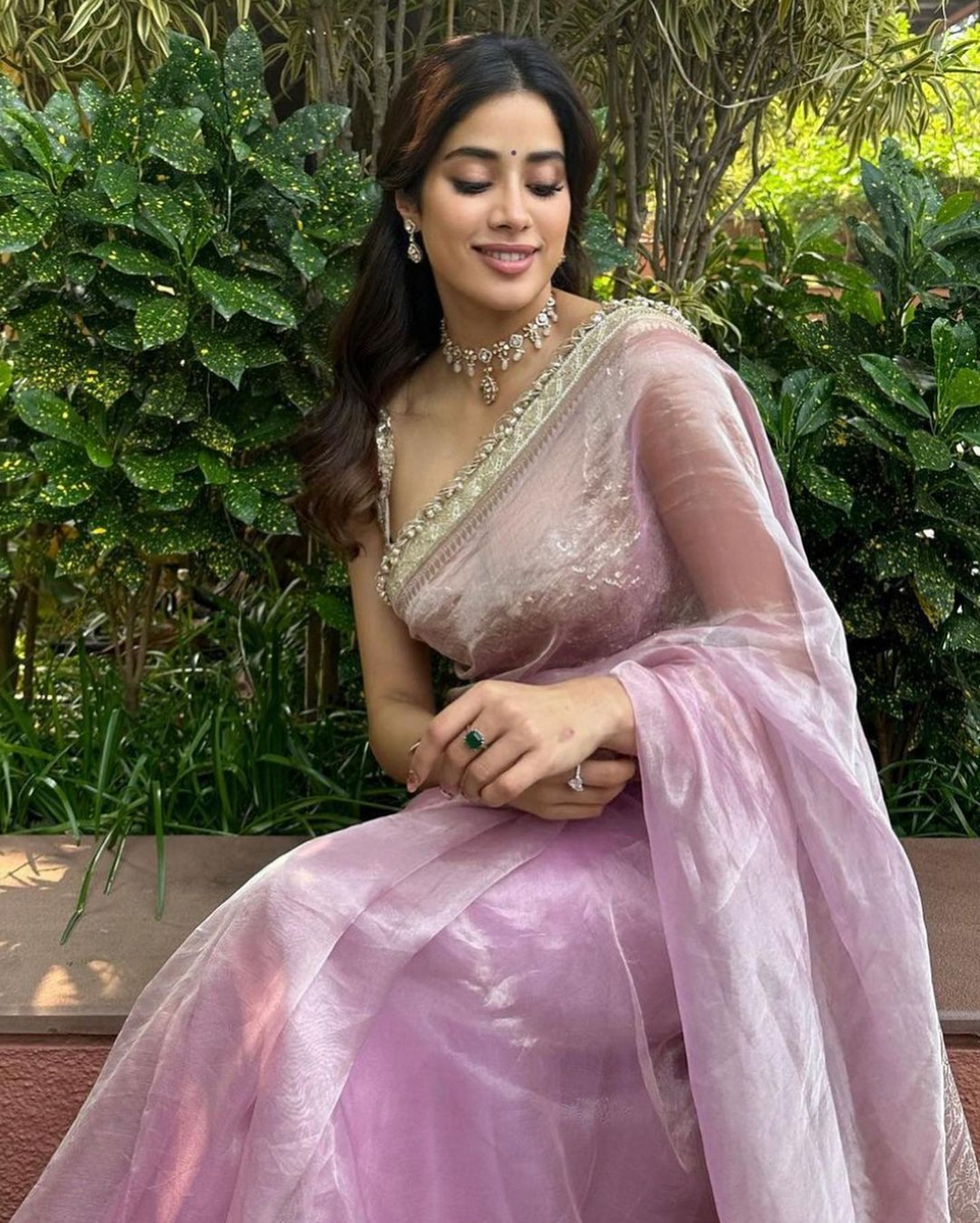 KcPc New Traditional Janhvi Kapoor Inspired Tissue Silk Banarasi