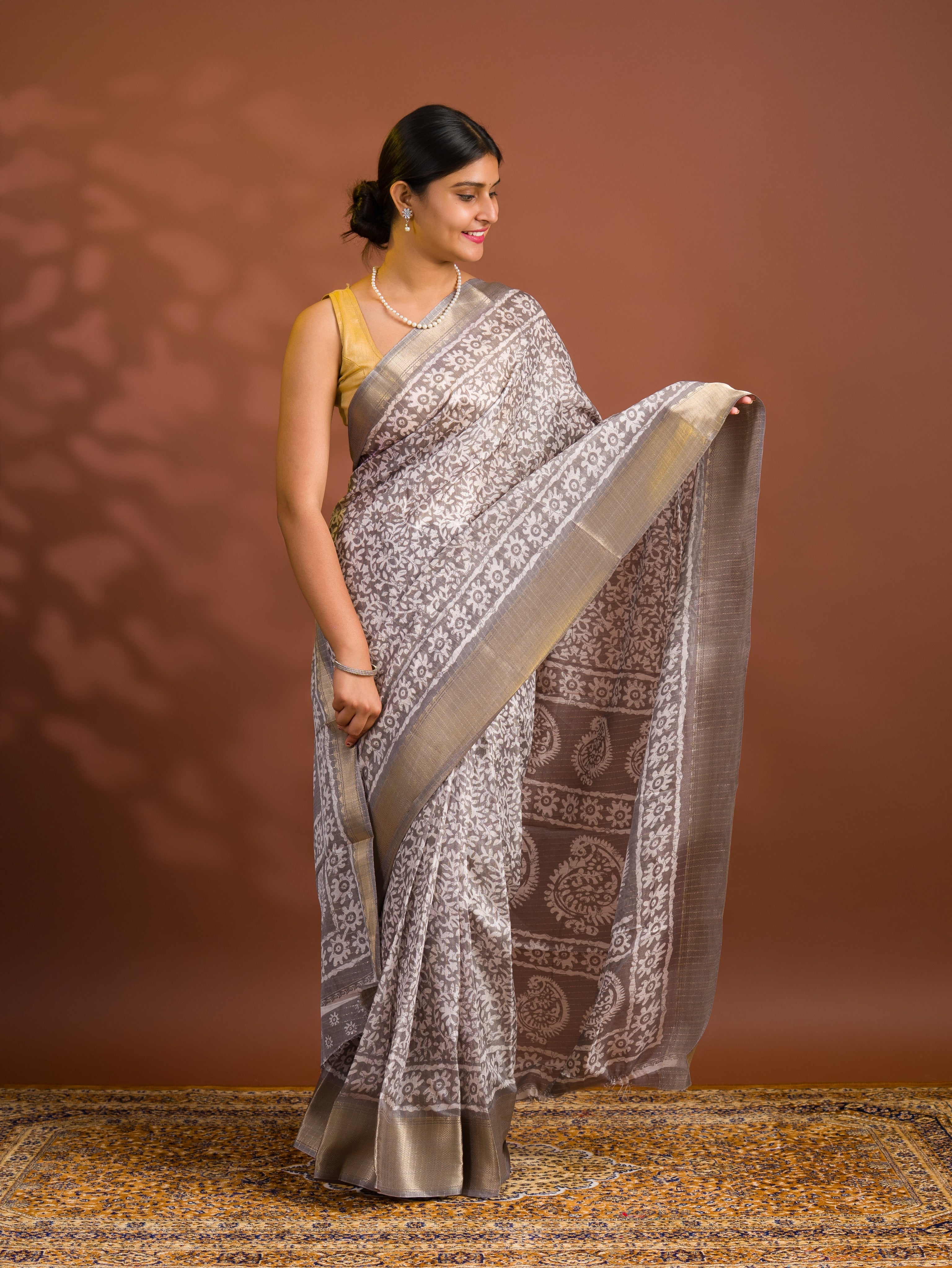 By Printed Style With Zari border
