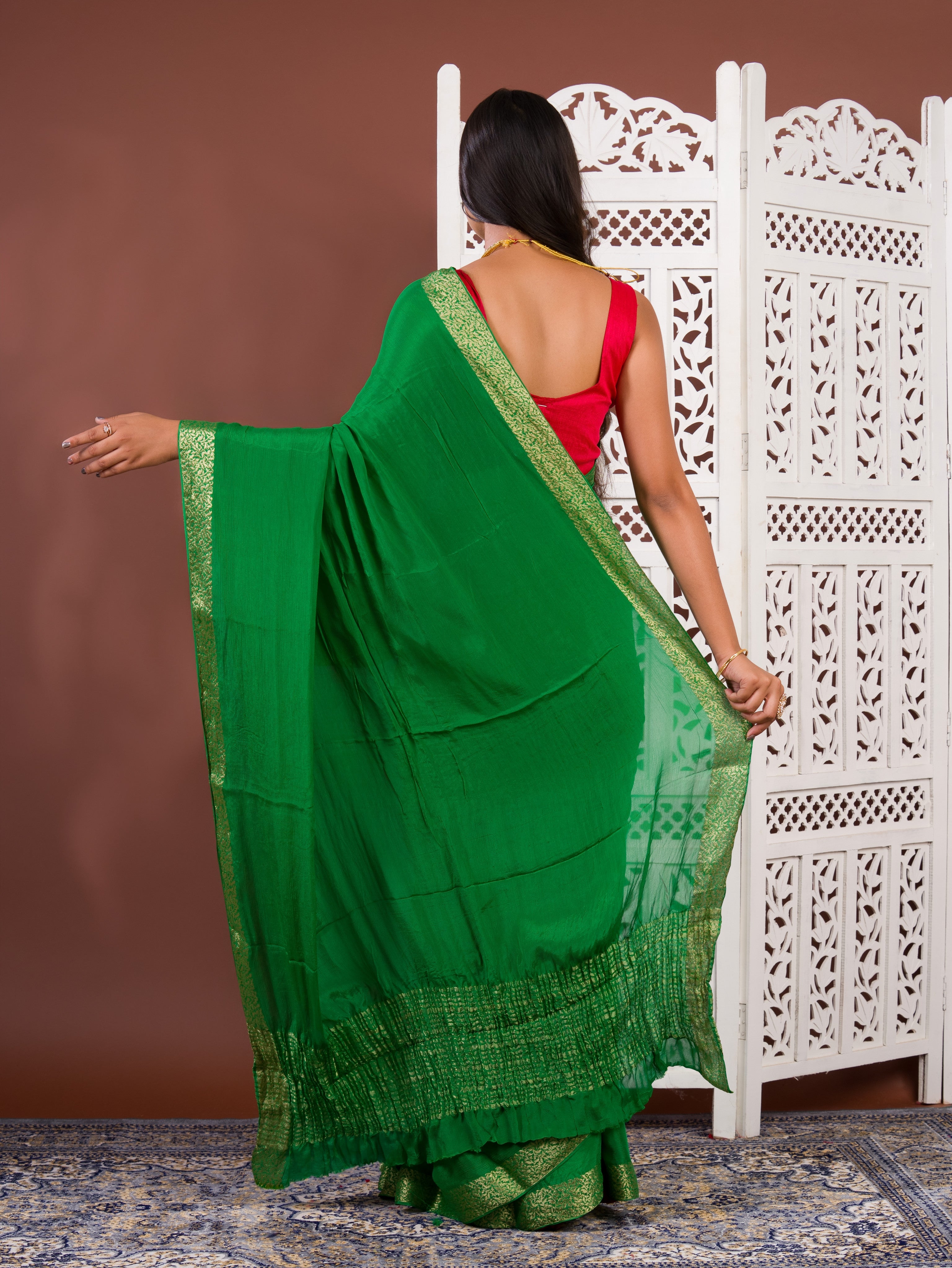 Ojariya Chinon fabric with nice Bandhani style designs saree