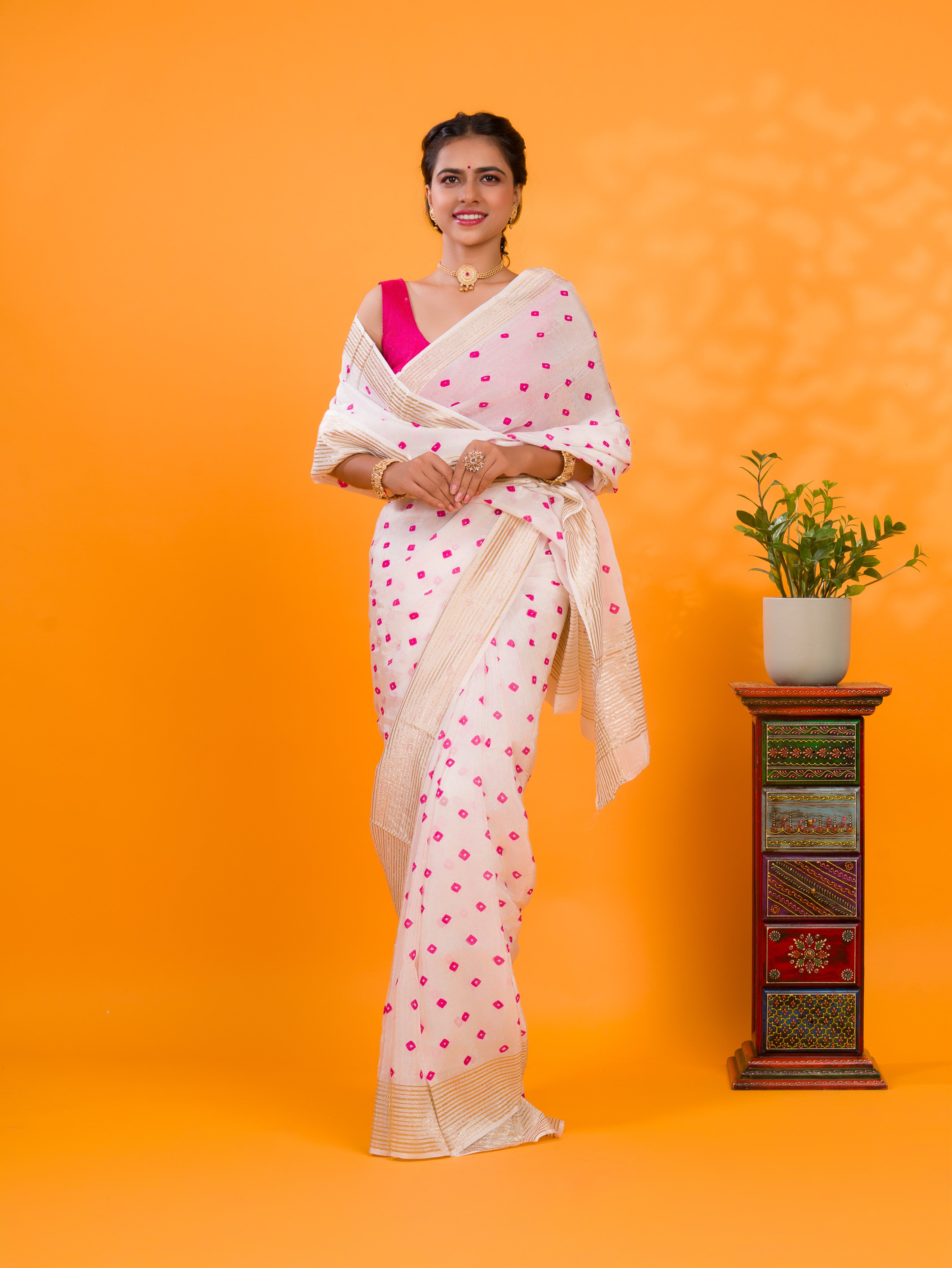 By New Simple Stylish Bandhani Saree With Casual Wear