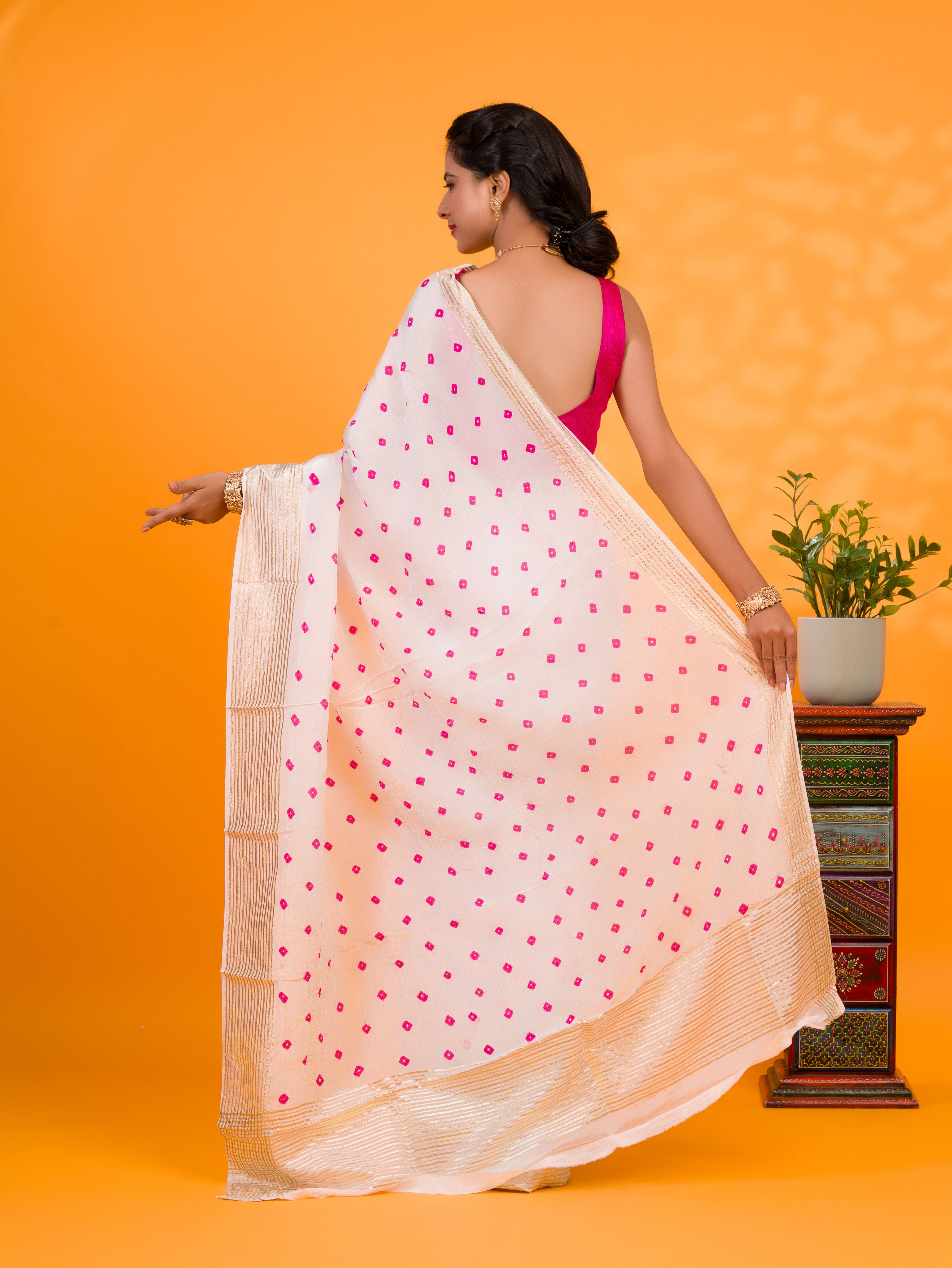 By New Simple Stylish Bandhani Saree With Casual Wear
