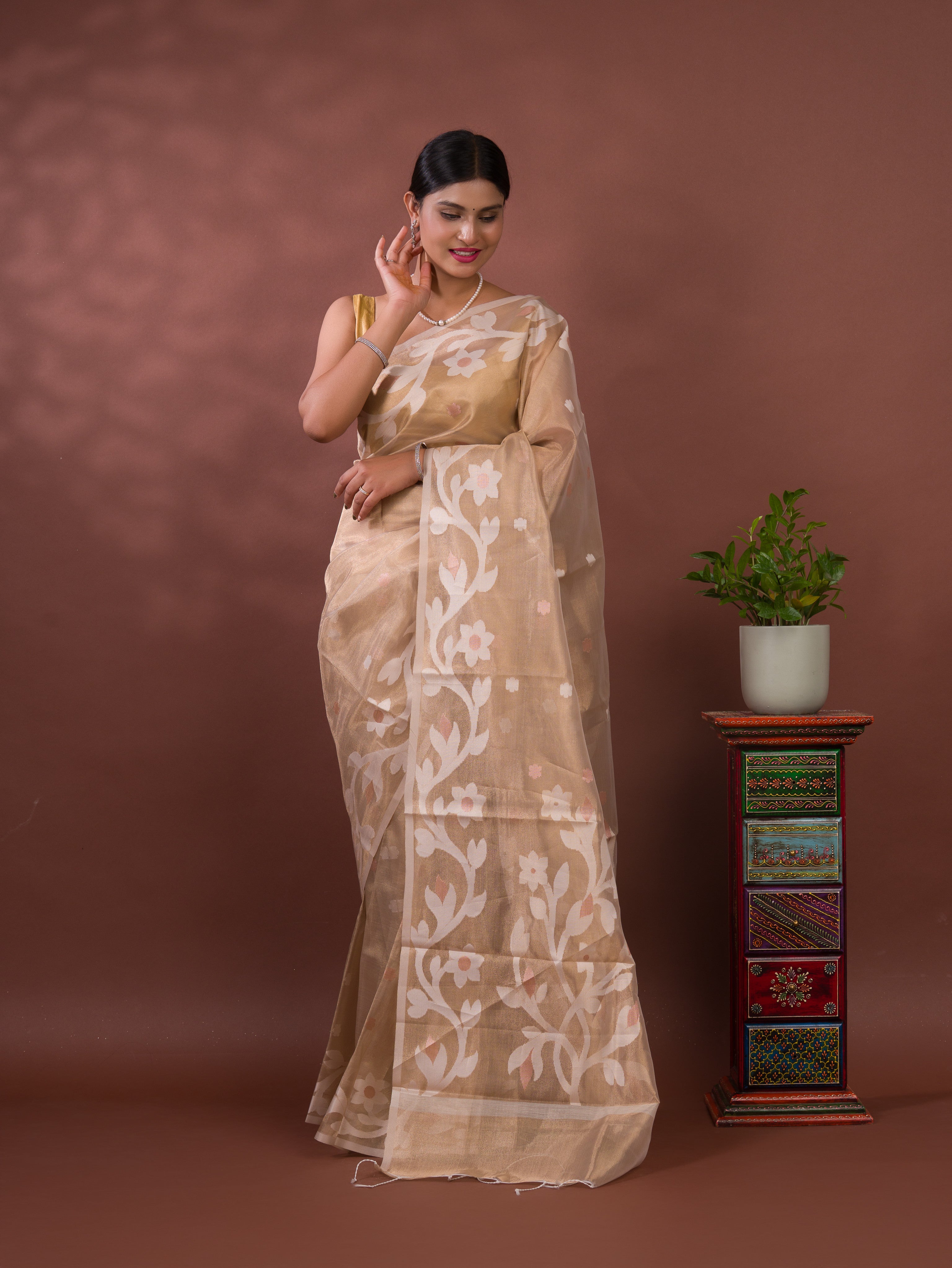 Tissue Silk Banarasi Style Floral Weaving Saree under 2000
