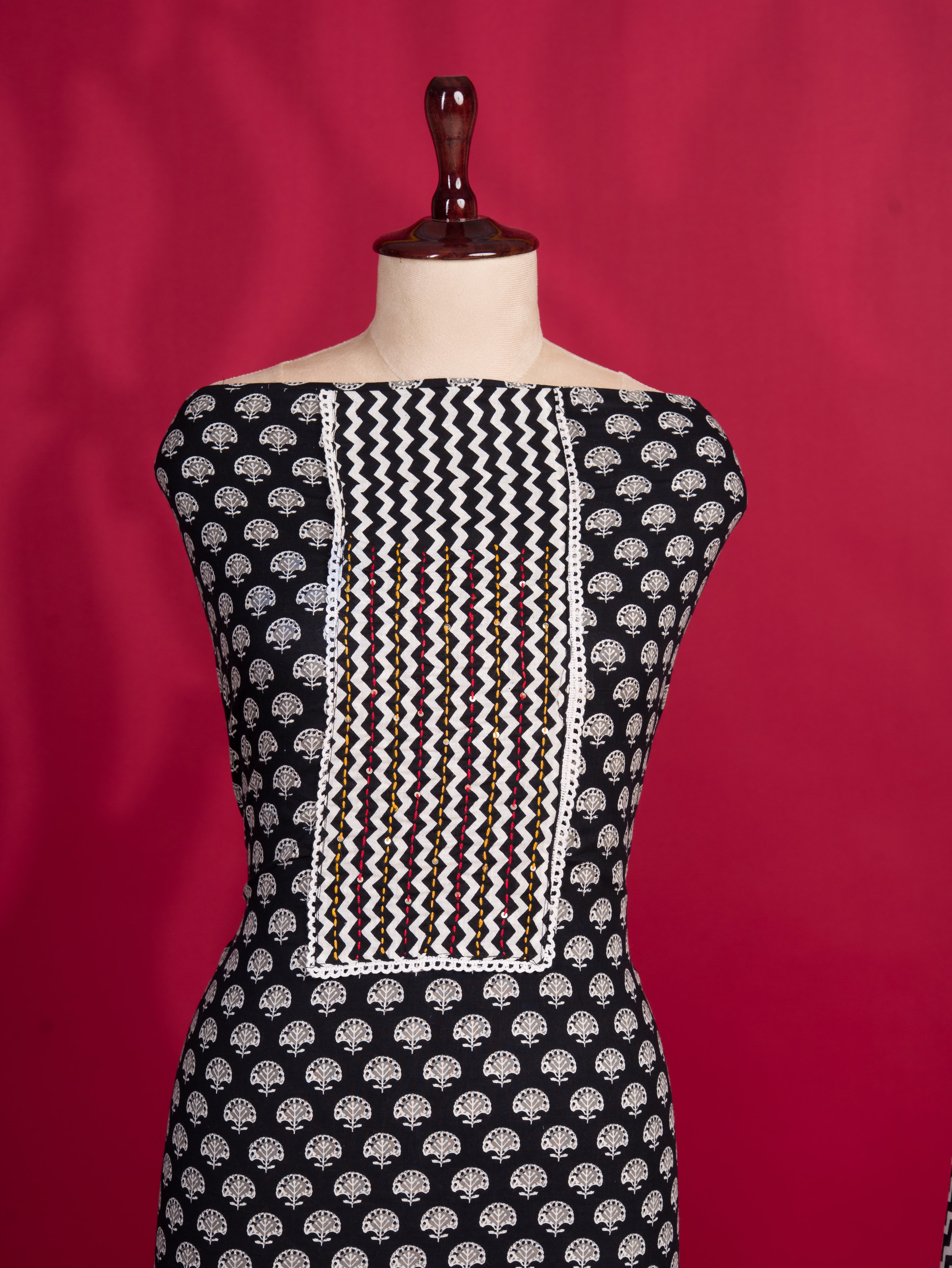 KcPc New Beautiful Cotton Batik Print style With Causal Wear Suit SJB