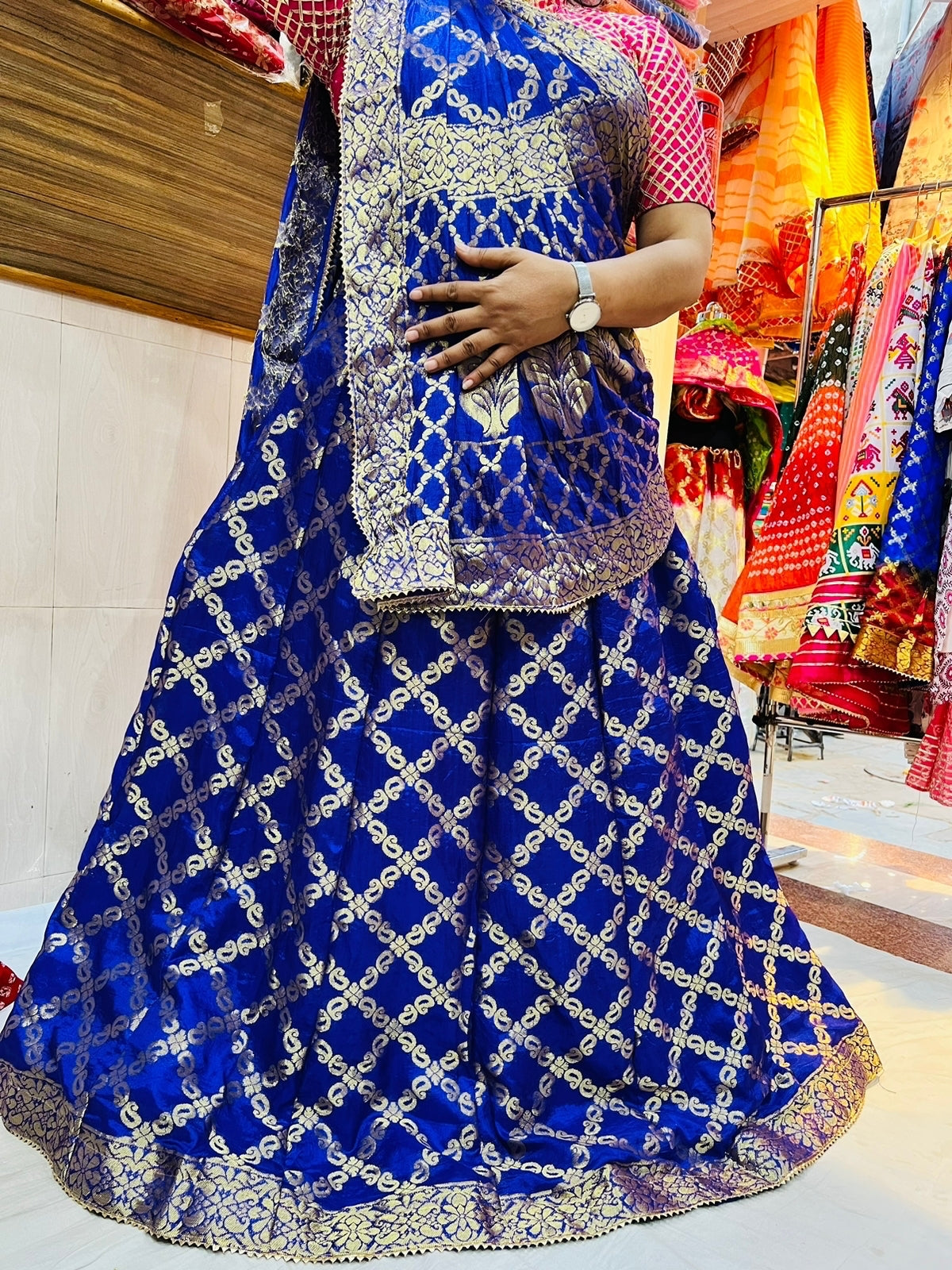 Rajasthani Bandhej Traditional Zari Ghatchola Lehengas Kml Or Red Lehenga