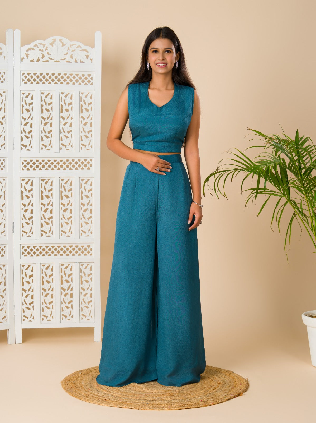 KcPc New Latest Georgette Bollywood Fabric Cutdana kashida work indo western Dress MUL