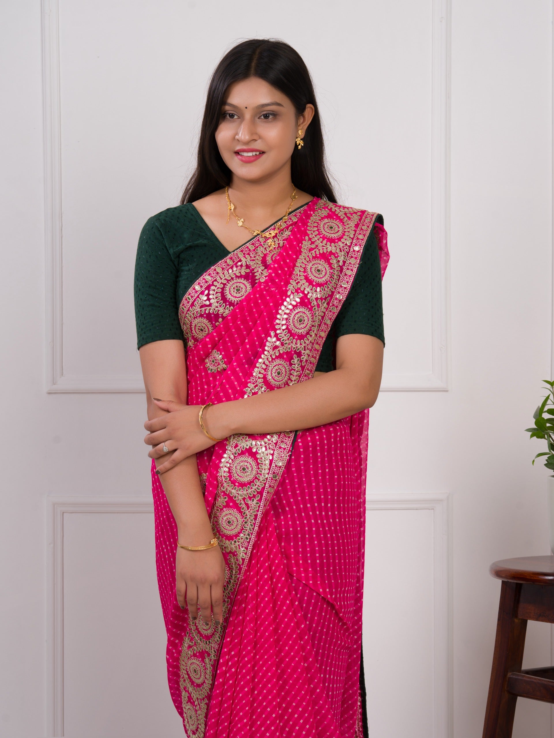 gotapati workLeheriya sareeinpink colour