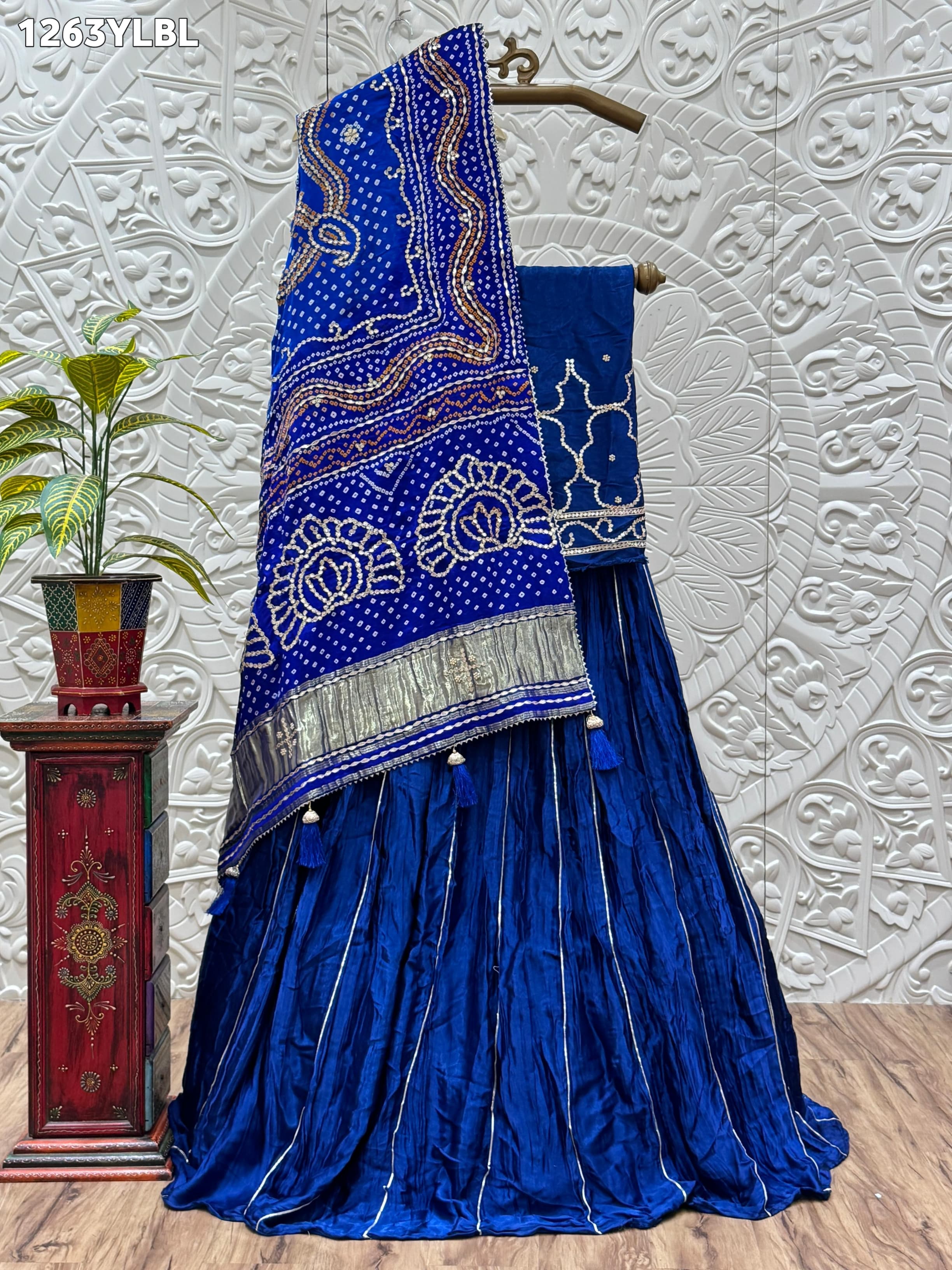By Bandhani Lahenga With Traditional wear