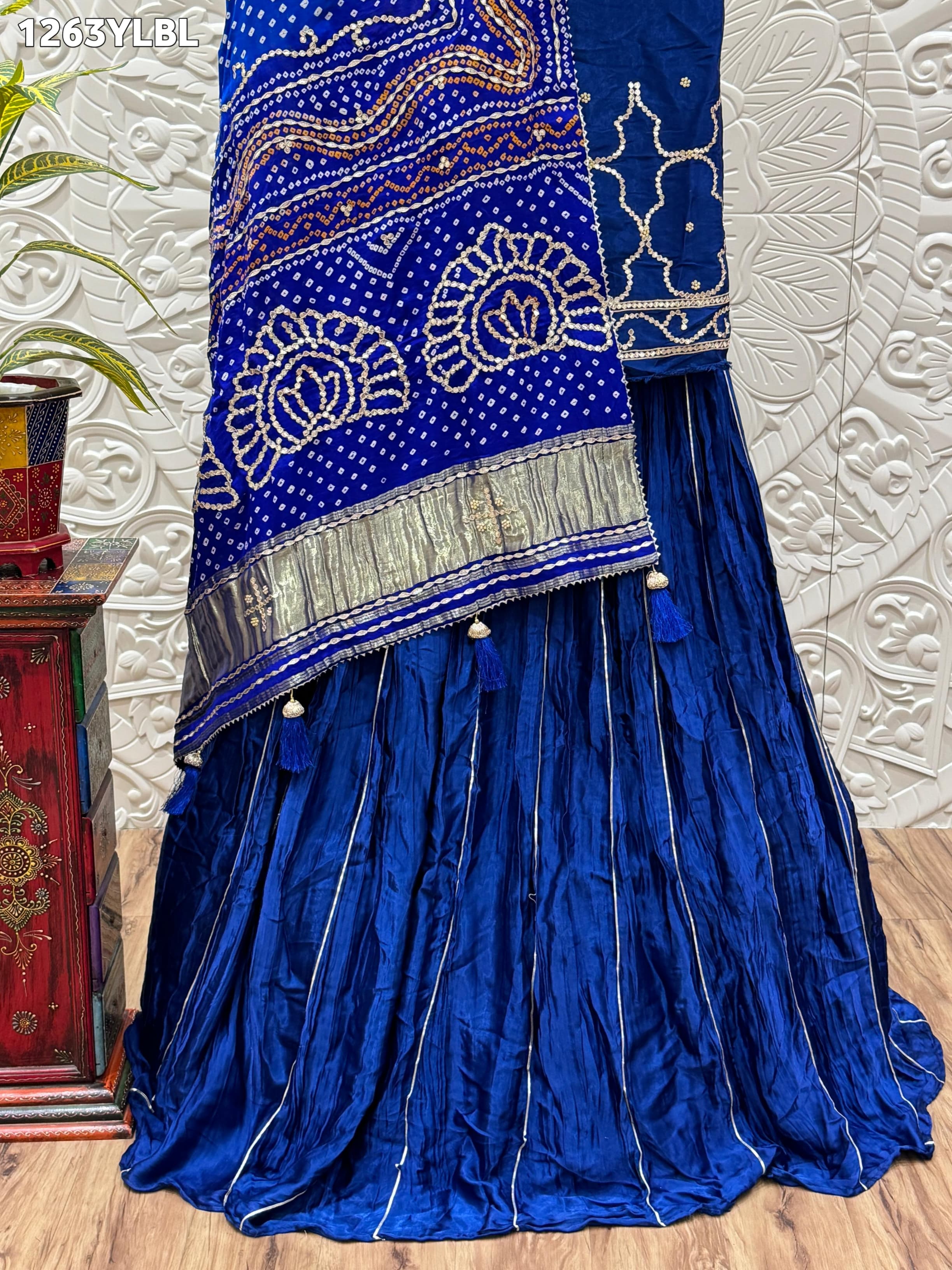 By Bandhani Lahenga With Traditional wear