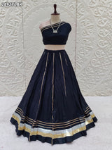 By Traditional Style With Festive Wear