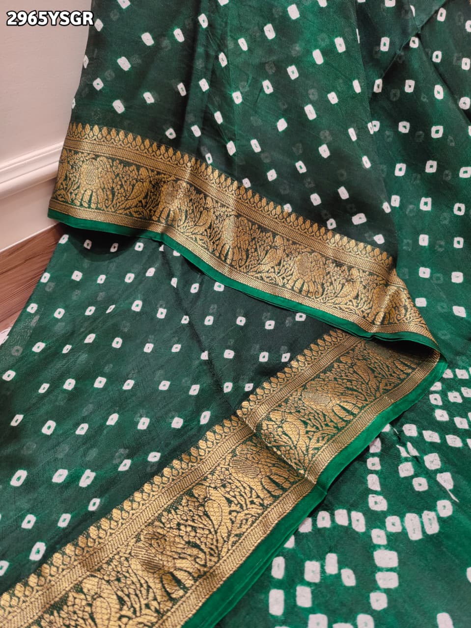 By Bandhani Saree With Zari Weaving Border