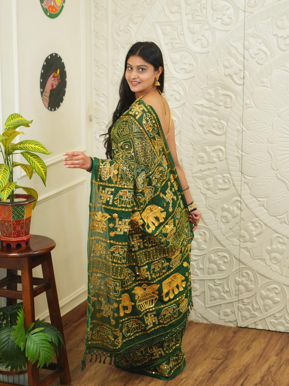 Buy Designer Vintage Look Cotton Ghatchola Aara Tari Work Saree KcPc