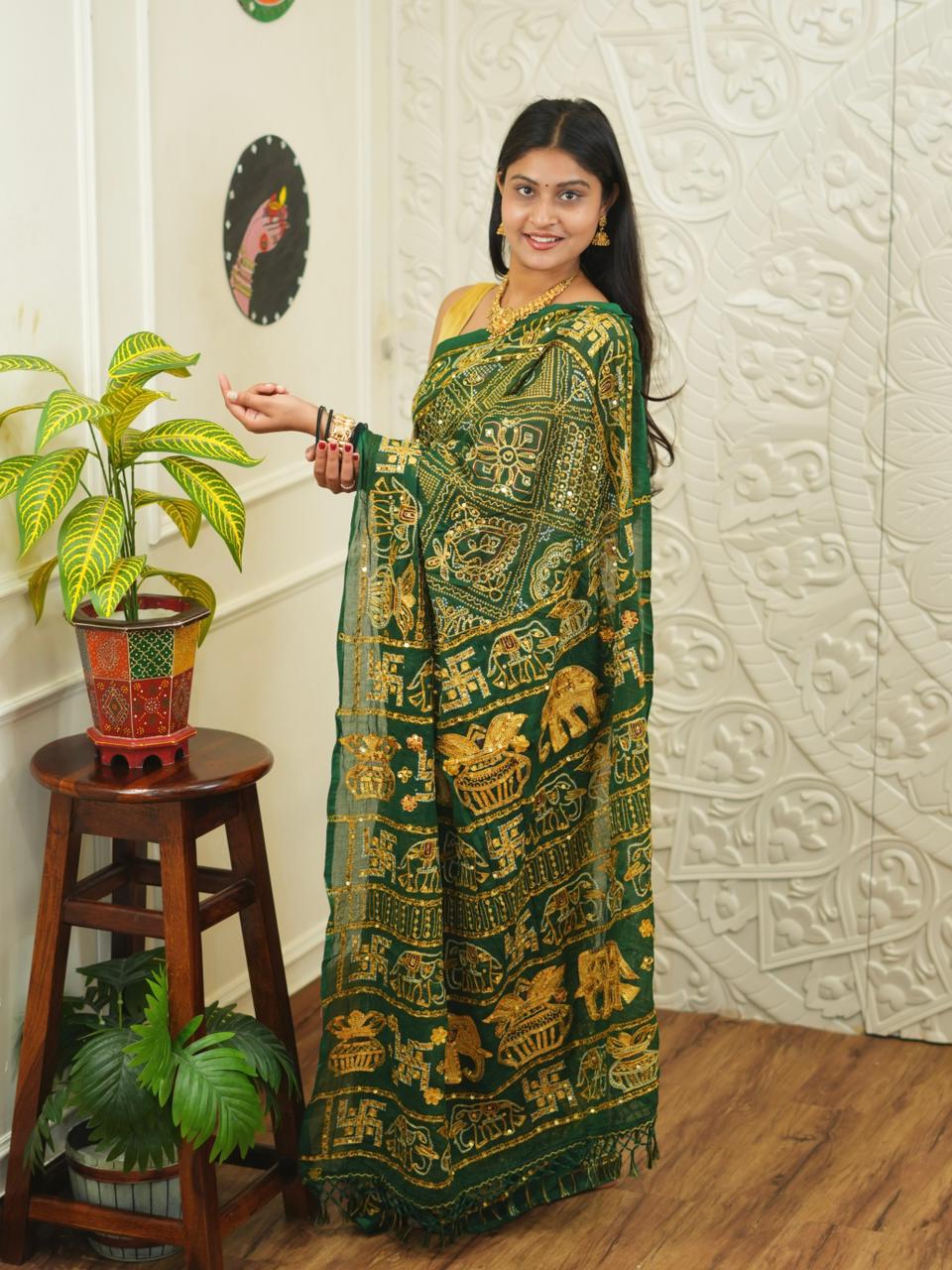 Buy Designer Vintage Look Cotton Ghatchola Aara Tari Work Saree KcPc