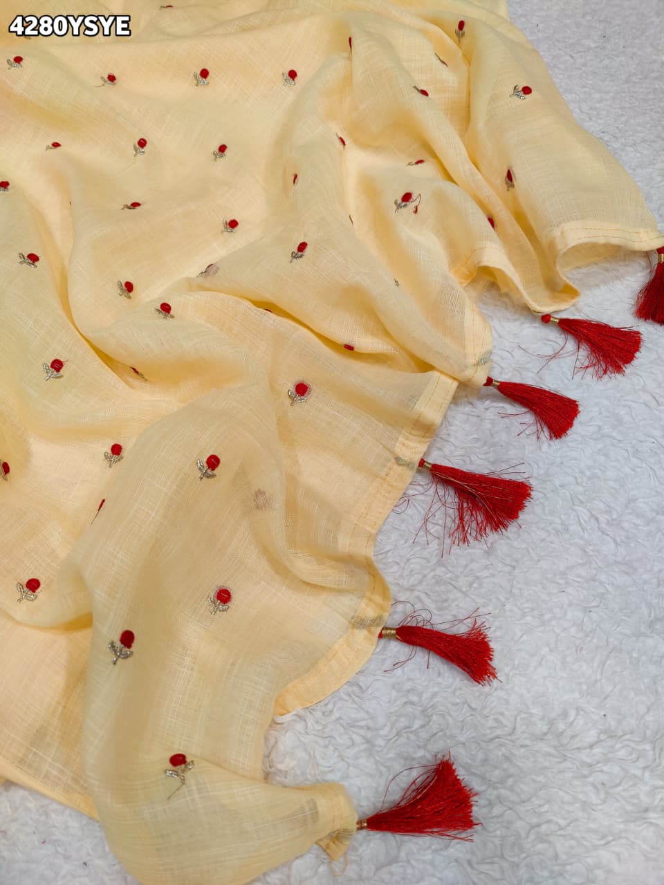 Buy Kota Doria Saree With Bandhani Stye KcPc