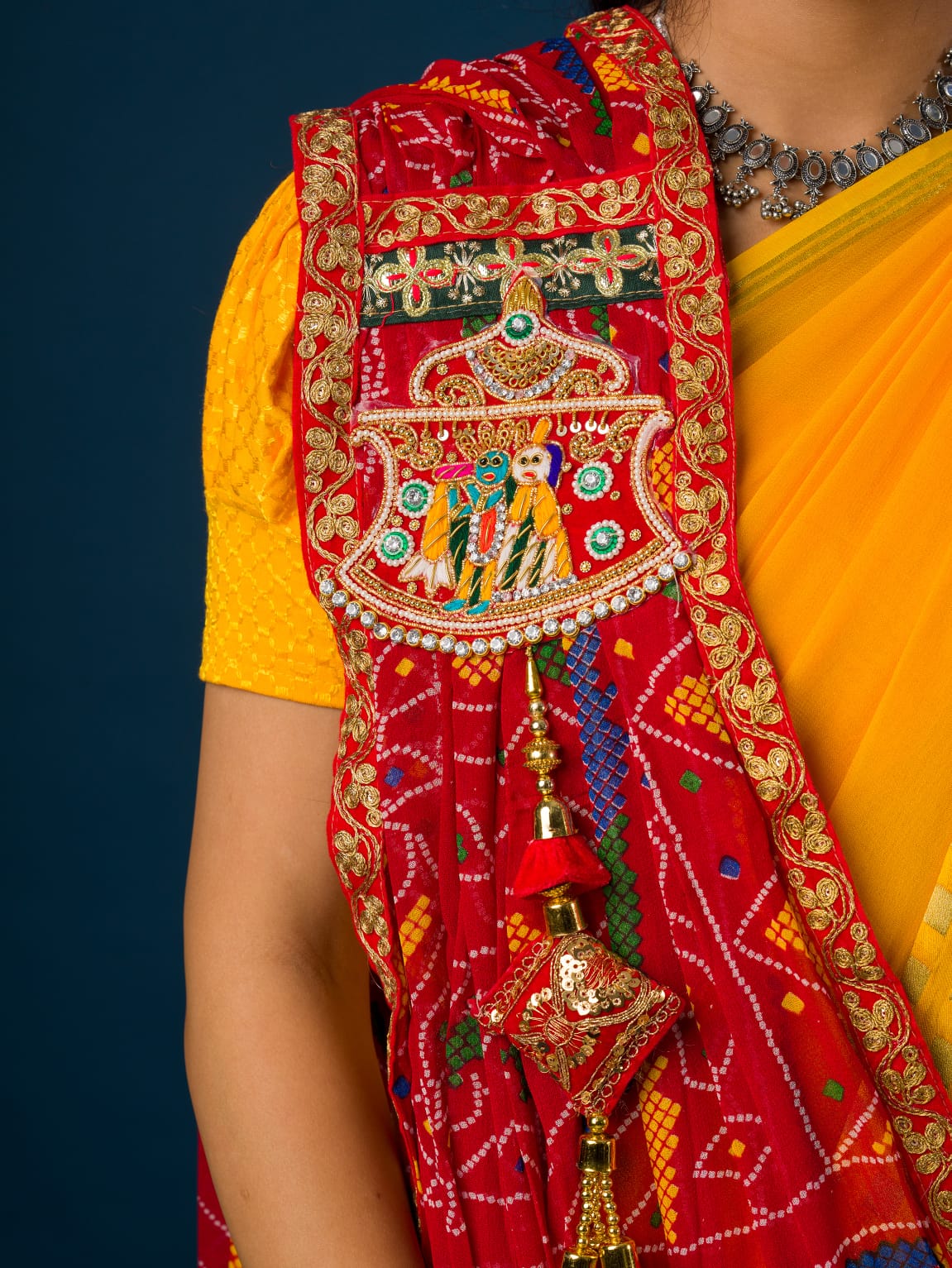 KcPc Rajasthani Marwadi Pure Georgette Chunri pila stole