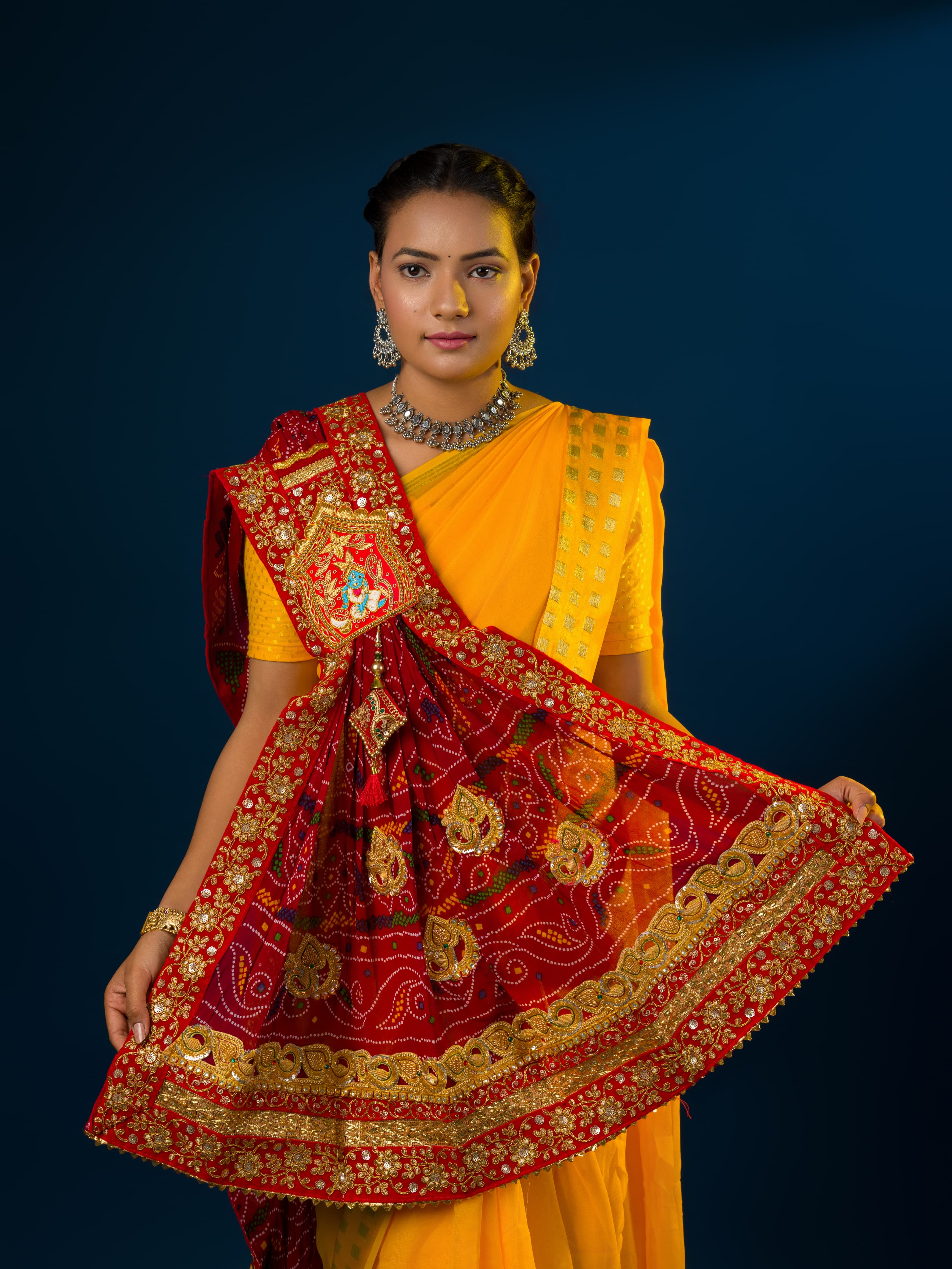 KcPc Marwadi Pure Georgette bandhani Bel Buti Heavy Broch Stole