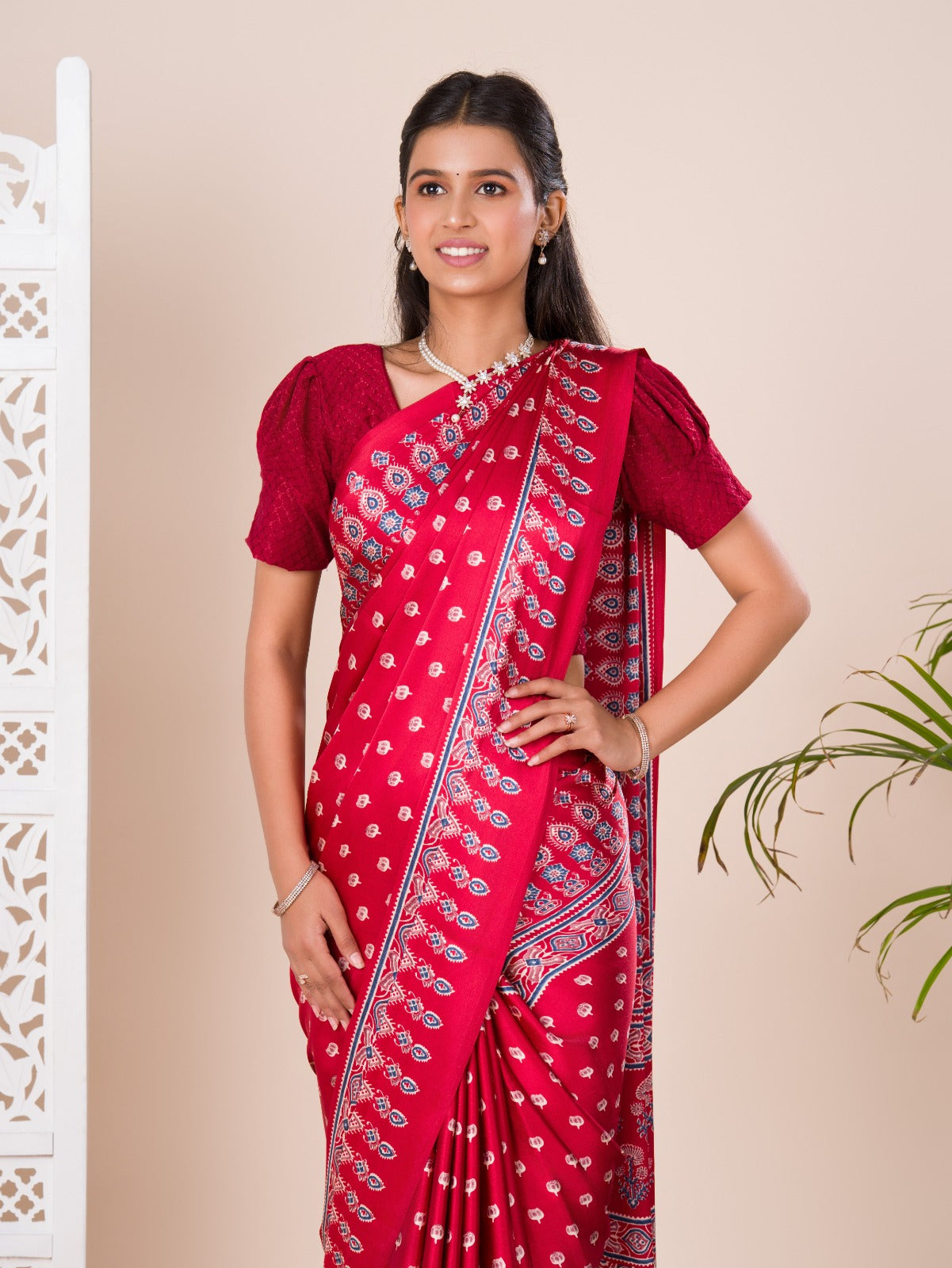 Bandhani Style saree in red colour for festival