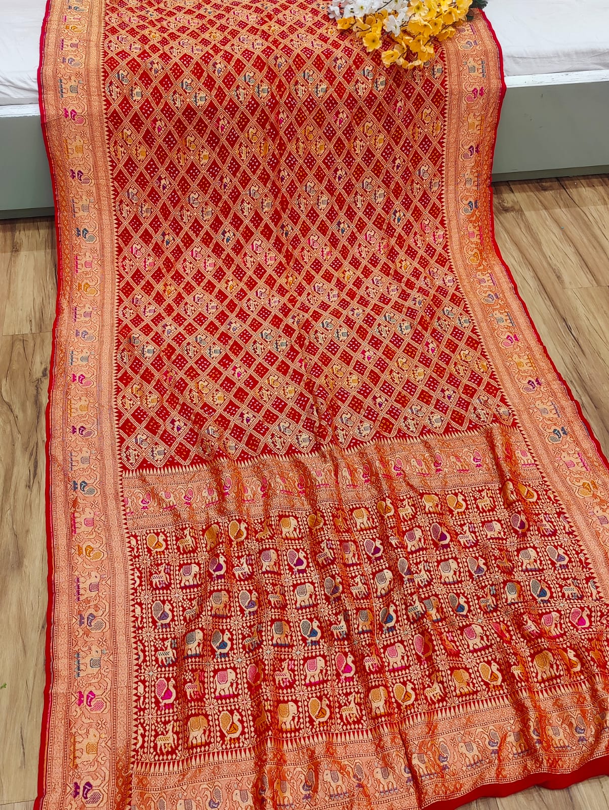 KcPc Figure Design Khaddi Georgette Janglaw Bandhani Neemzari SareeRed