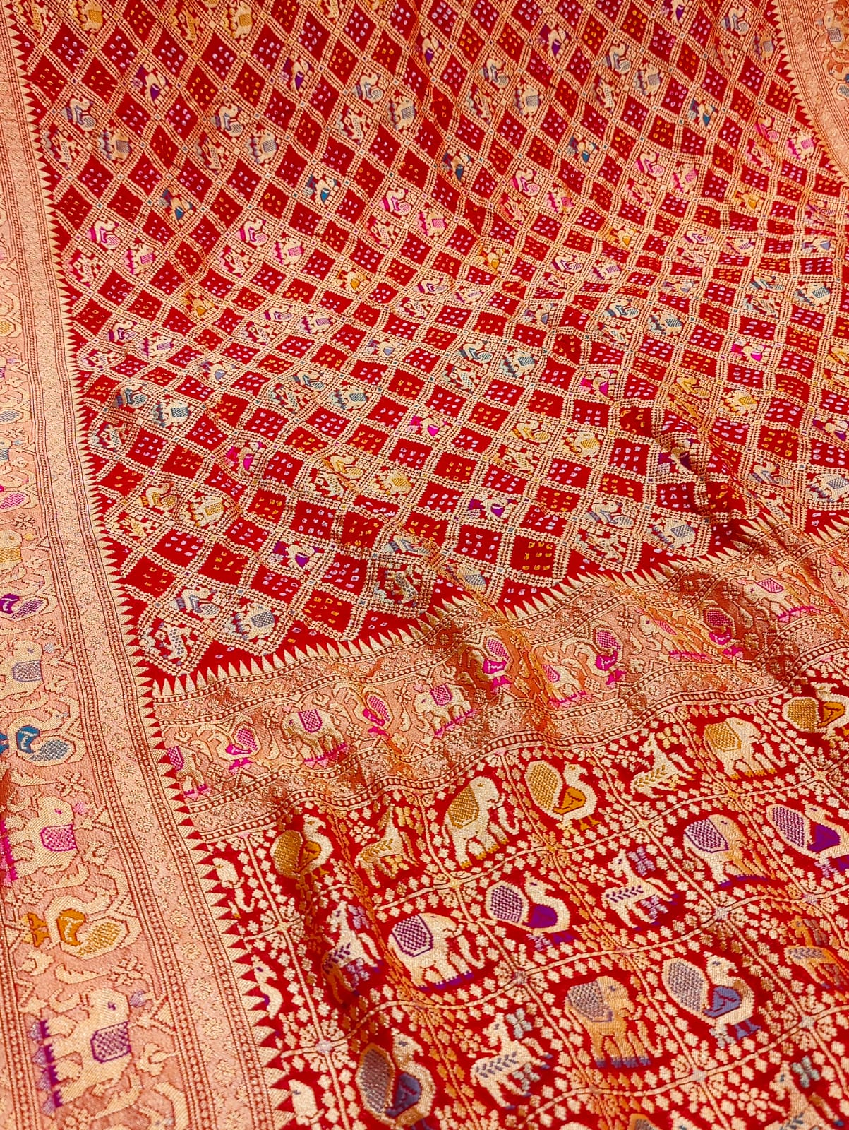 KcPc Figure Design Khaddi Georgette Janglaw Bandhani Neemzari SareeRed