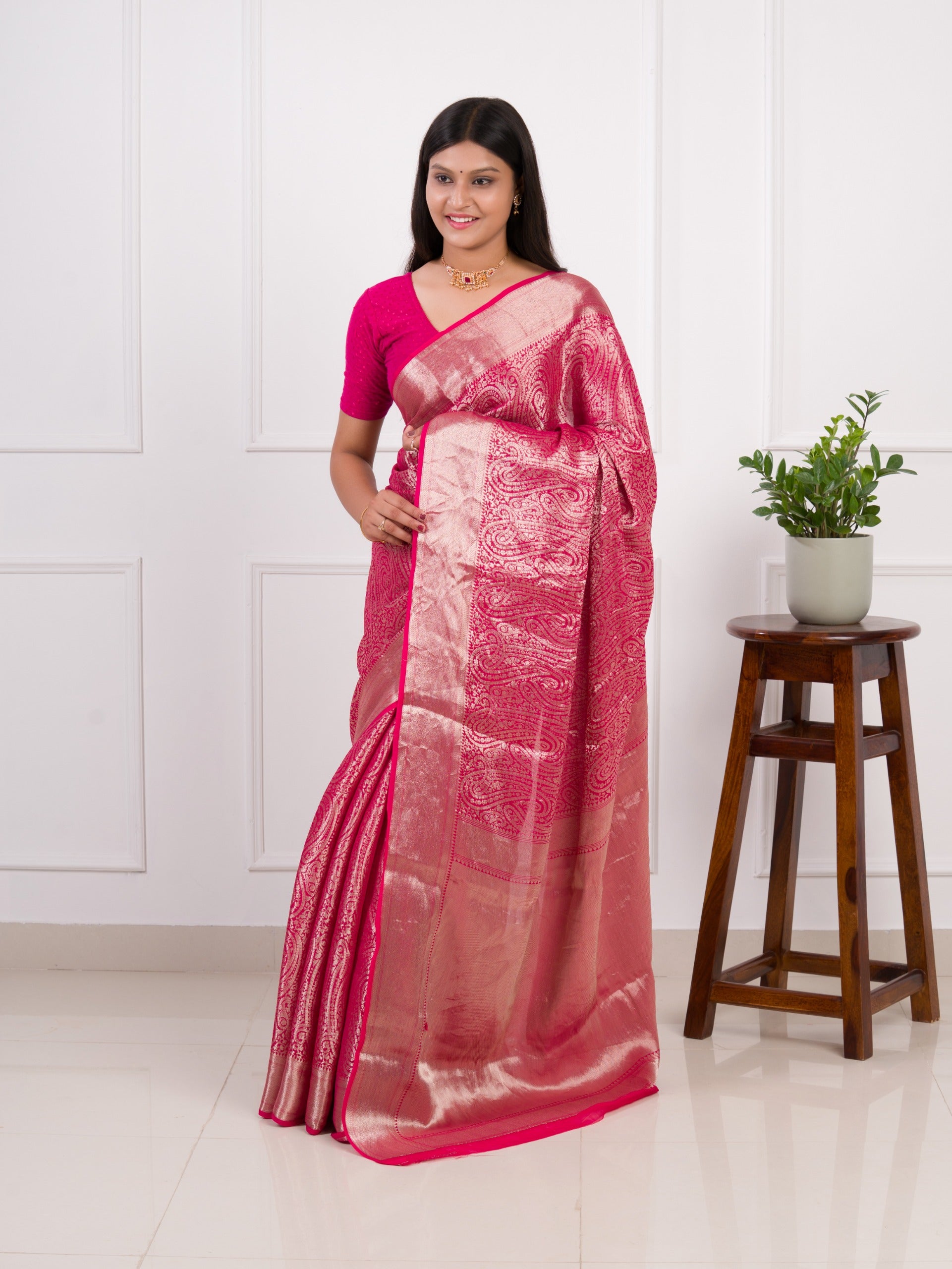 Khaddi Banarasi saree is perfect for party wear