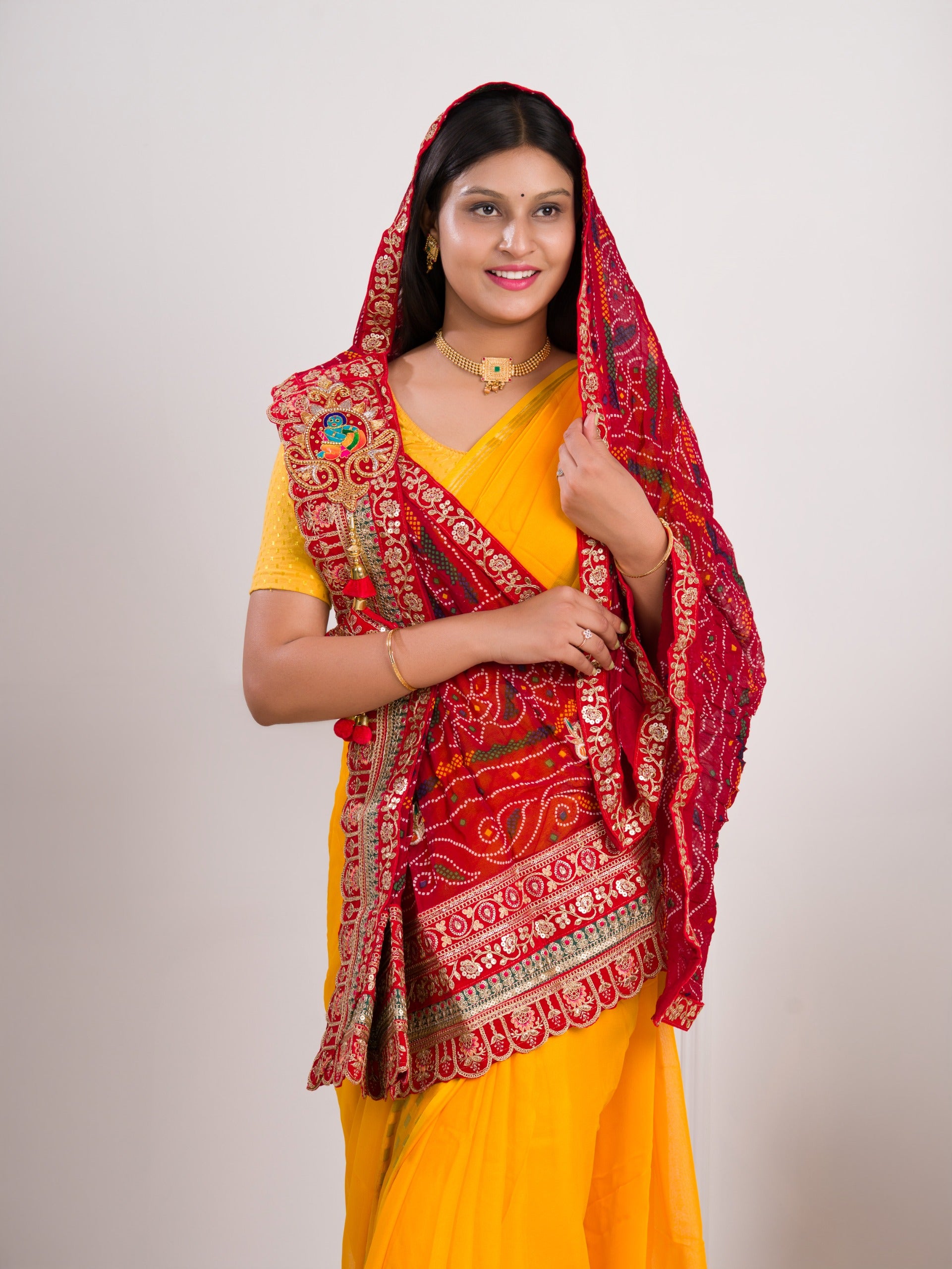 KcPc New Special Georgette Heavy border workMarwadi Broach chunri
