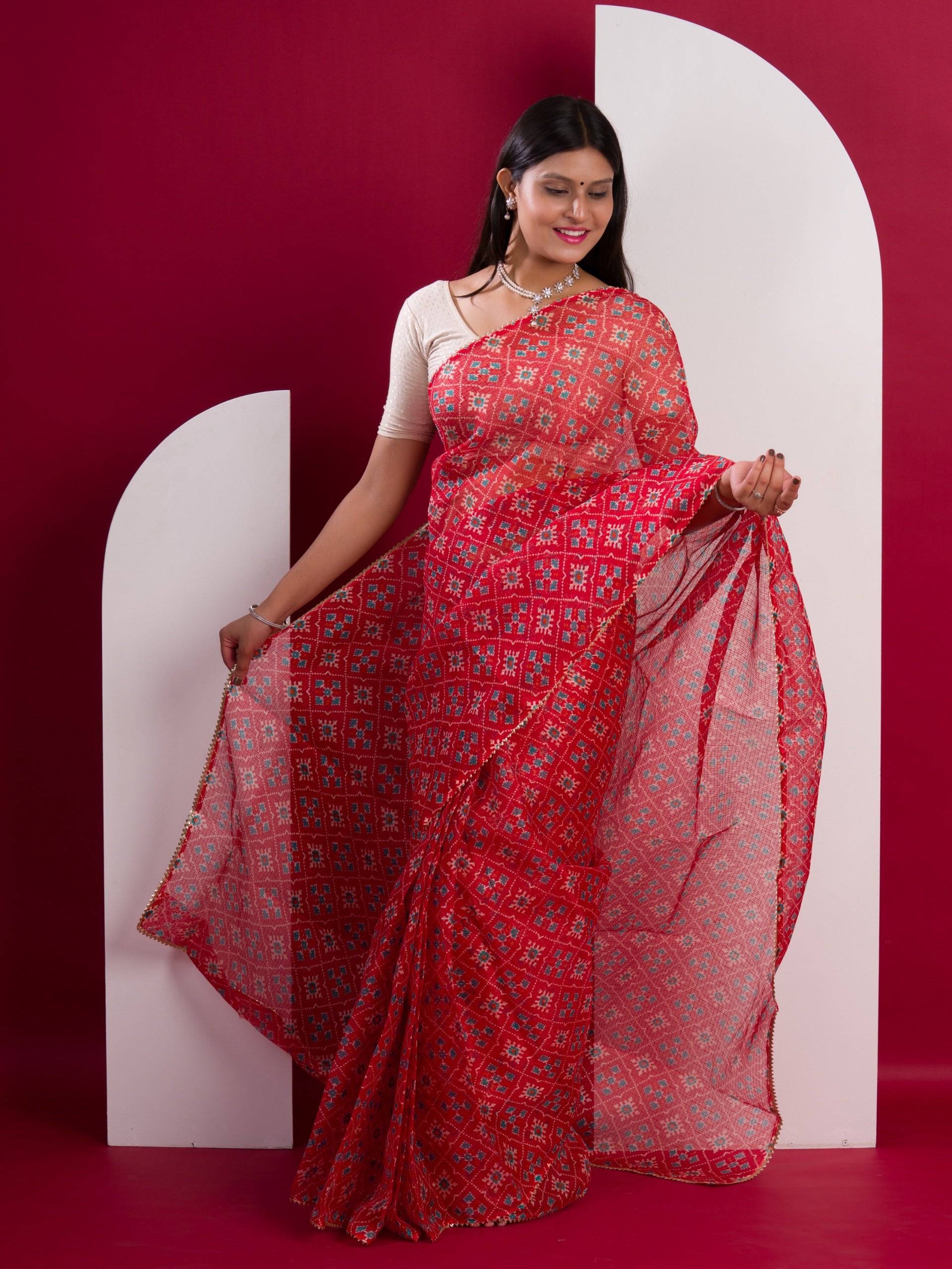 Kota Doria Saree inRed colour under 1000