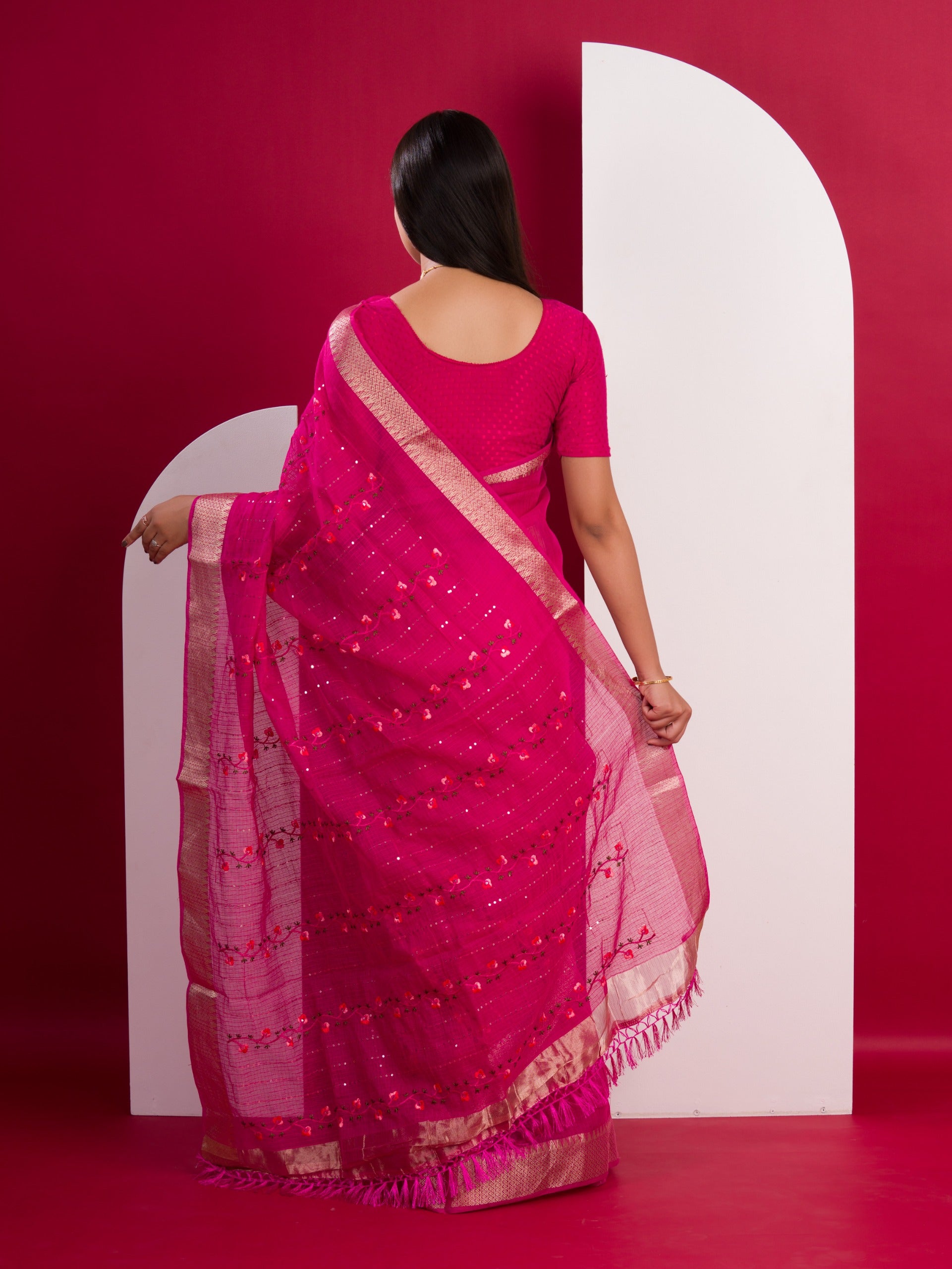 Kota Doria Kashida Work Gotapatti Style Bikaneri Saree under 1000