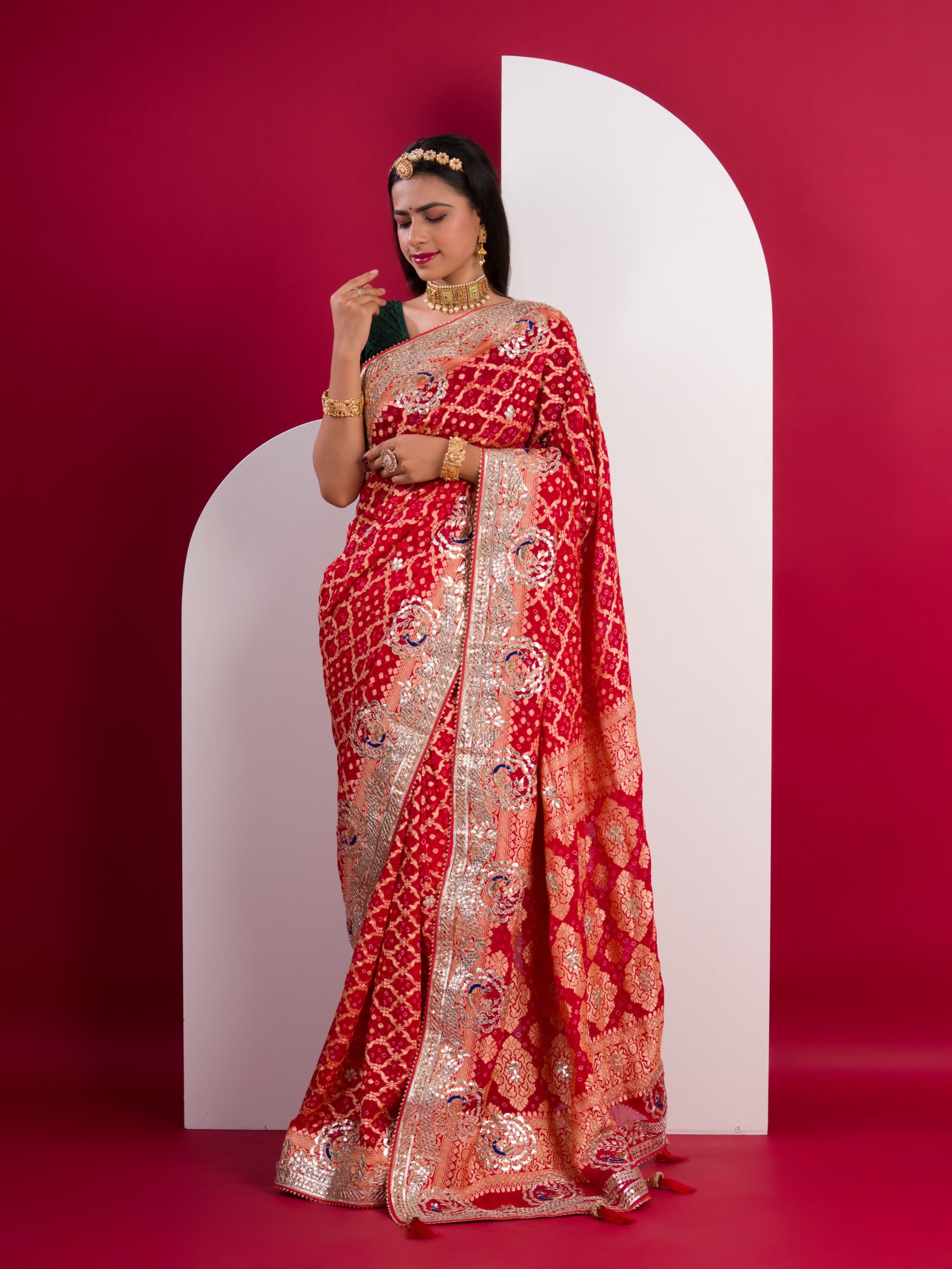 Neemzari Gotapatti Work saree for royal family weddings