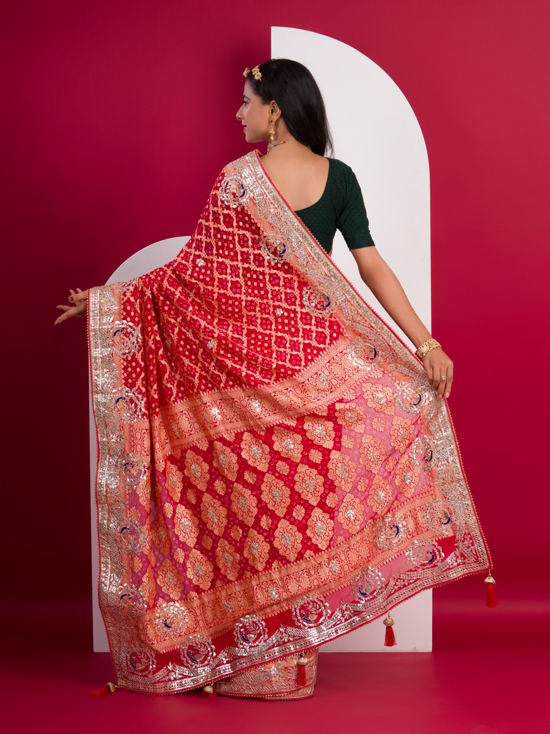 Neemzari Gotapatti Work saree for royal family weddings