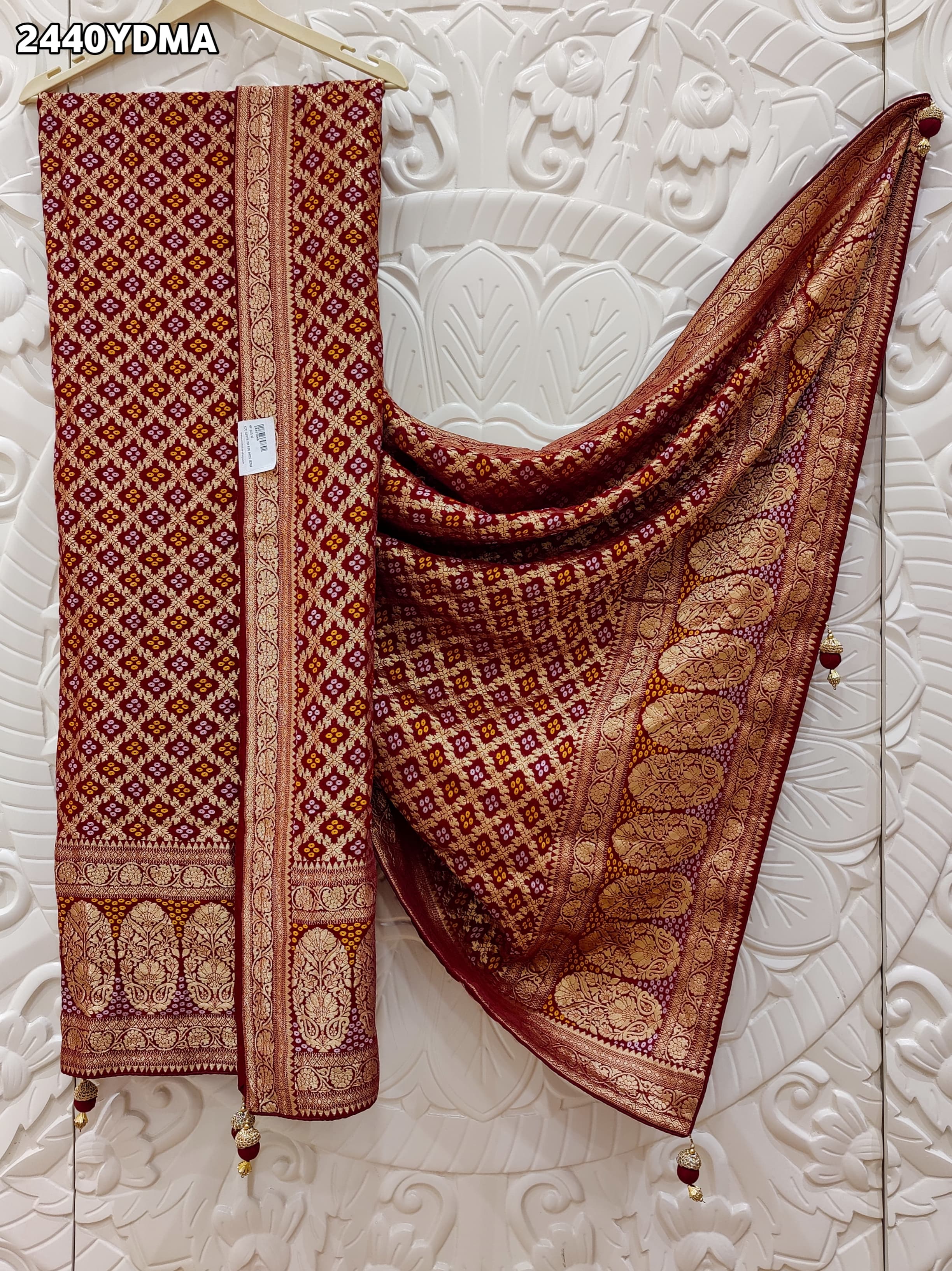 KcPc Latest New Georgette Bandhani Style With Zari weaving Work Dupatta MOH